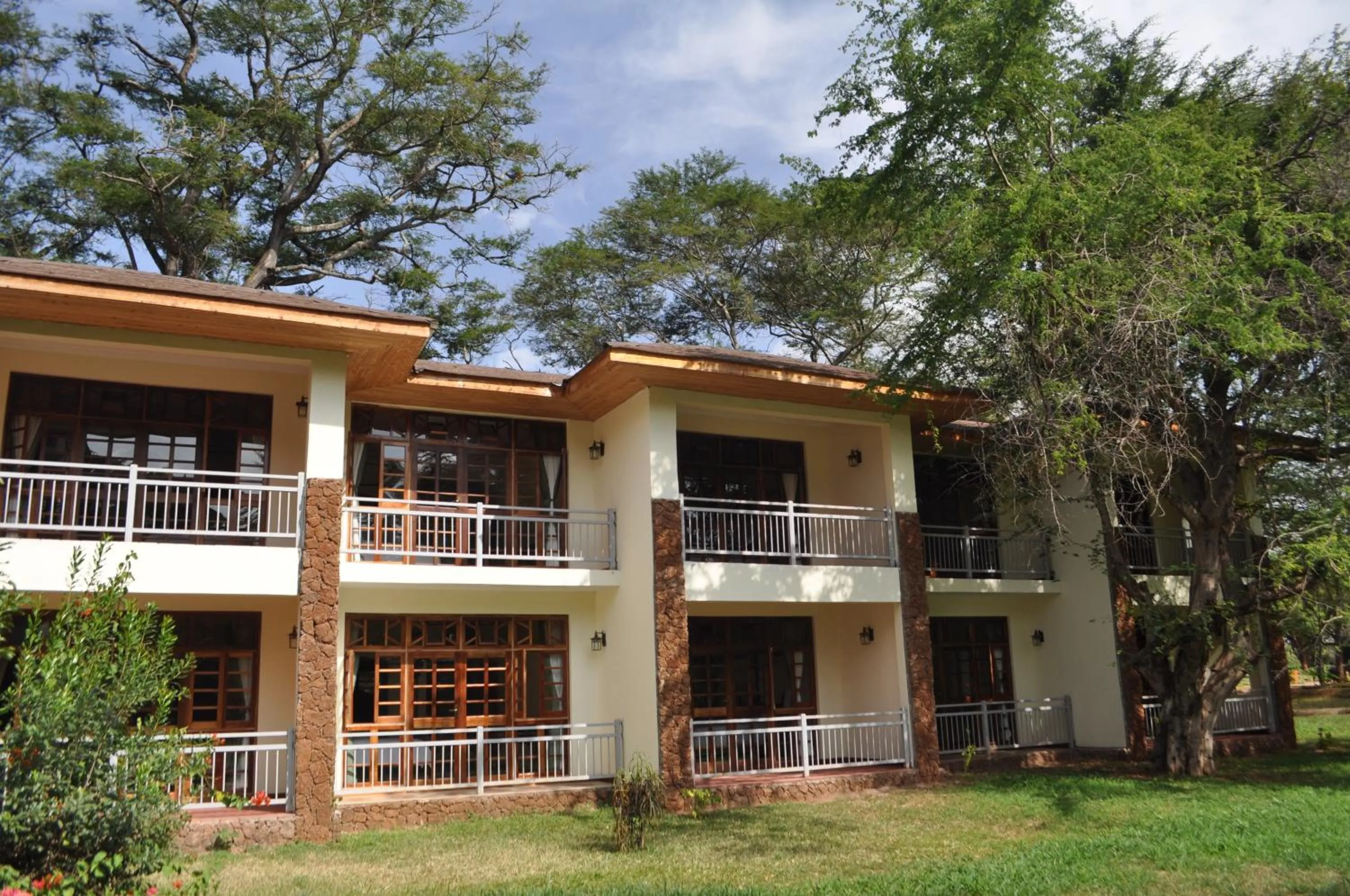 Facade/entrance in Hunters Lodge