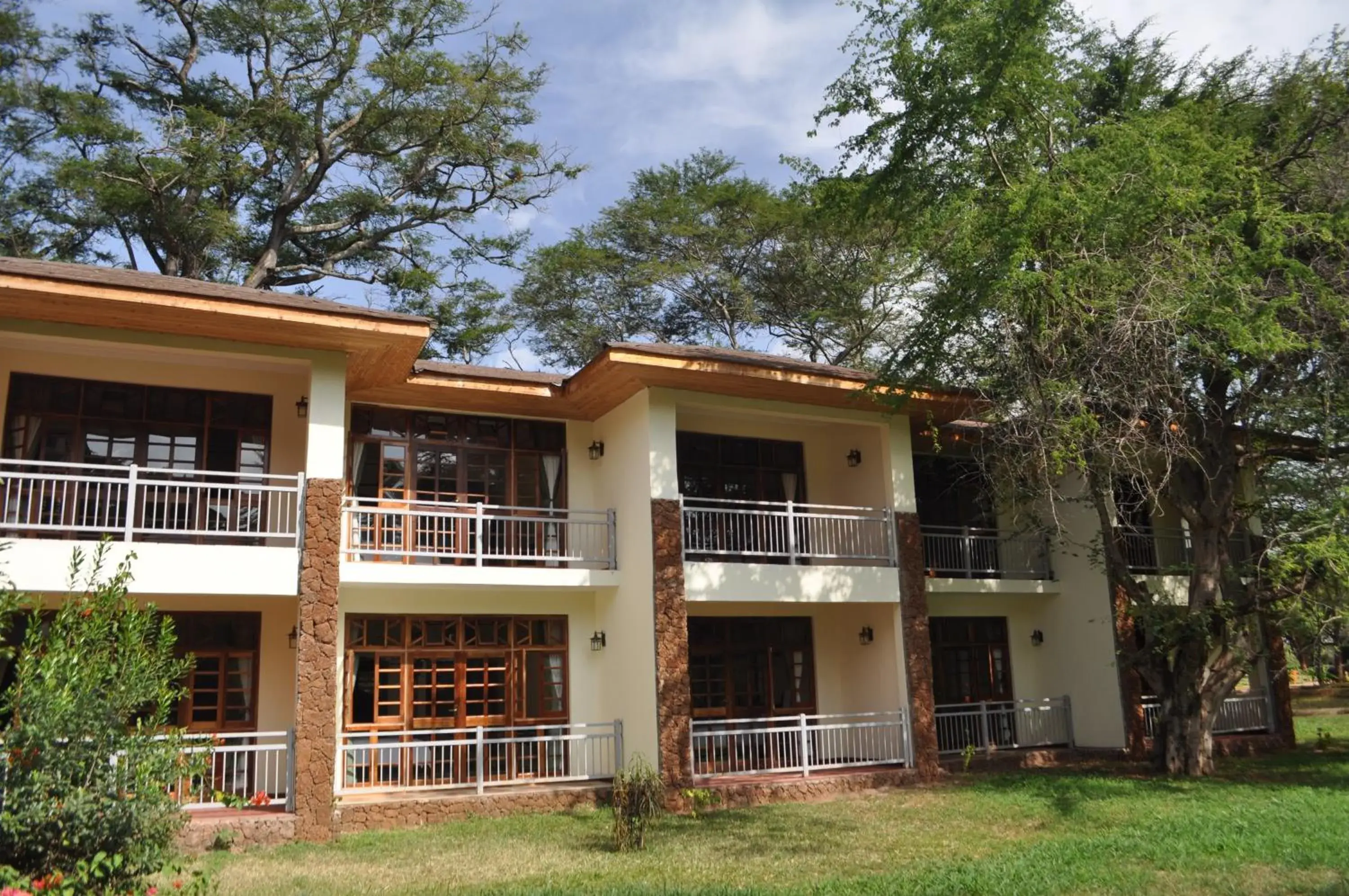 Facade/entrance in Hunters Lodge Facade/entrance in Hunters Lodge