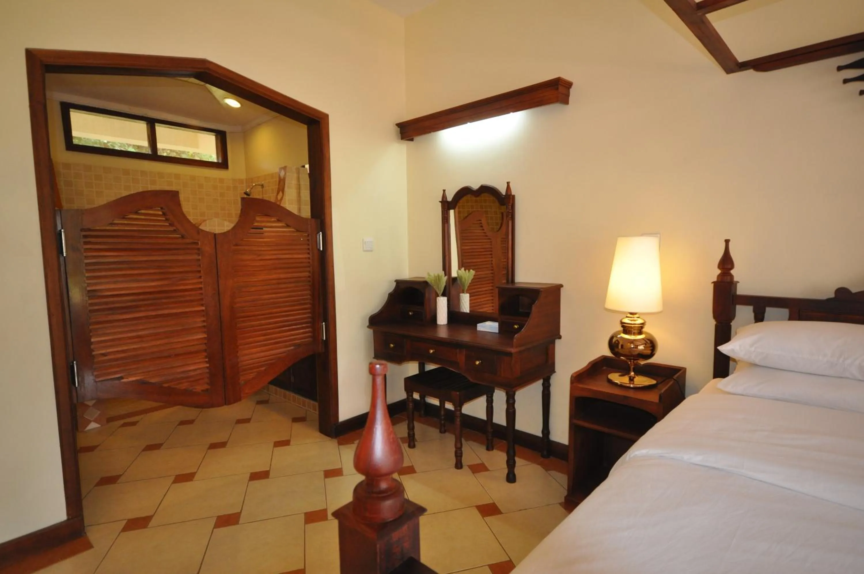 Bedroom, Bed in Hunters Lodge