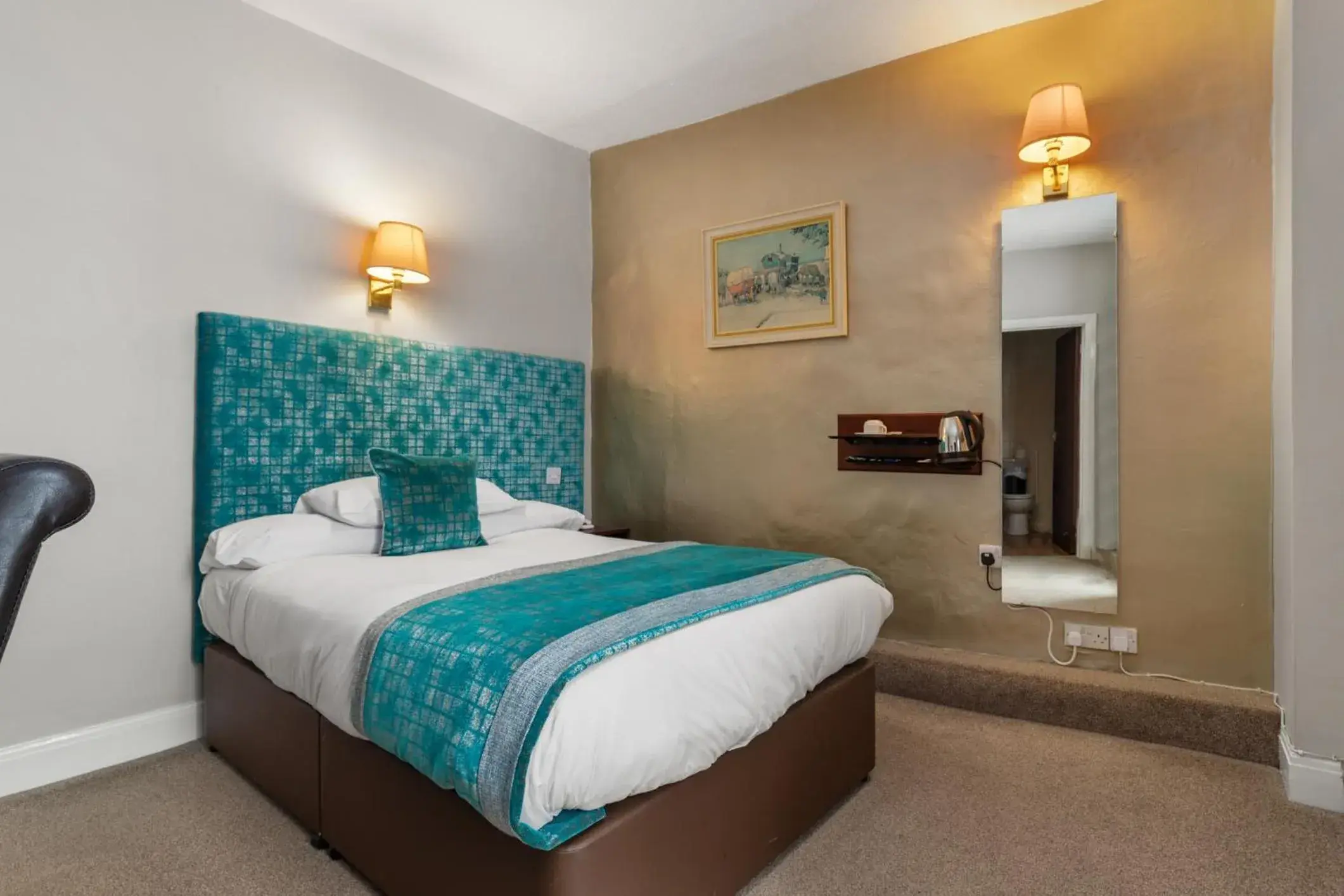 Single Room with Bathroom - single occupancy in Mariners Hotel Single Room with Bathroom - single occupancy in Mariners Hotel