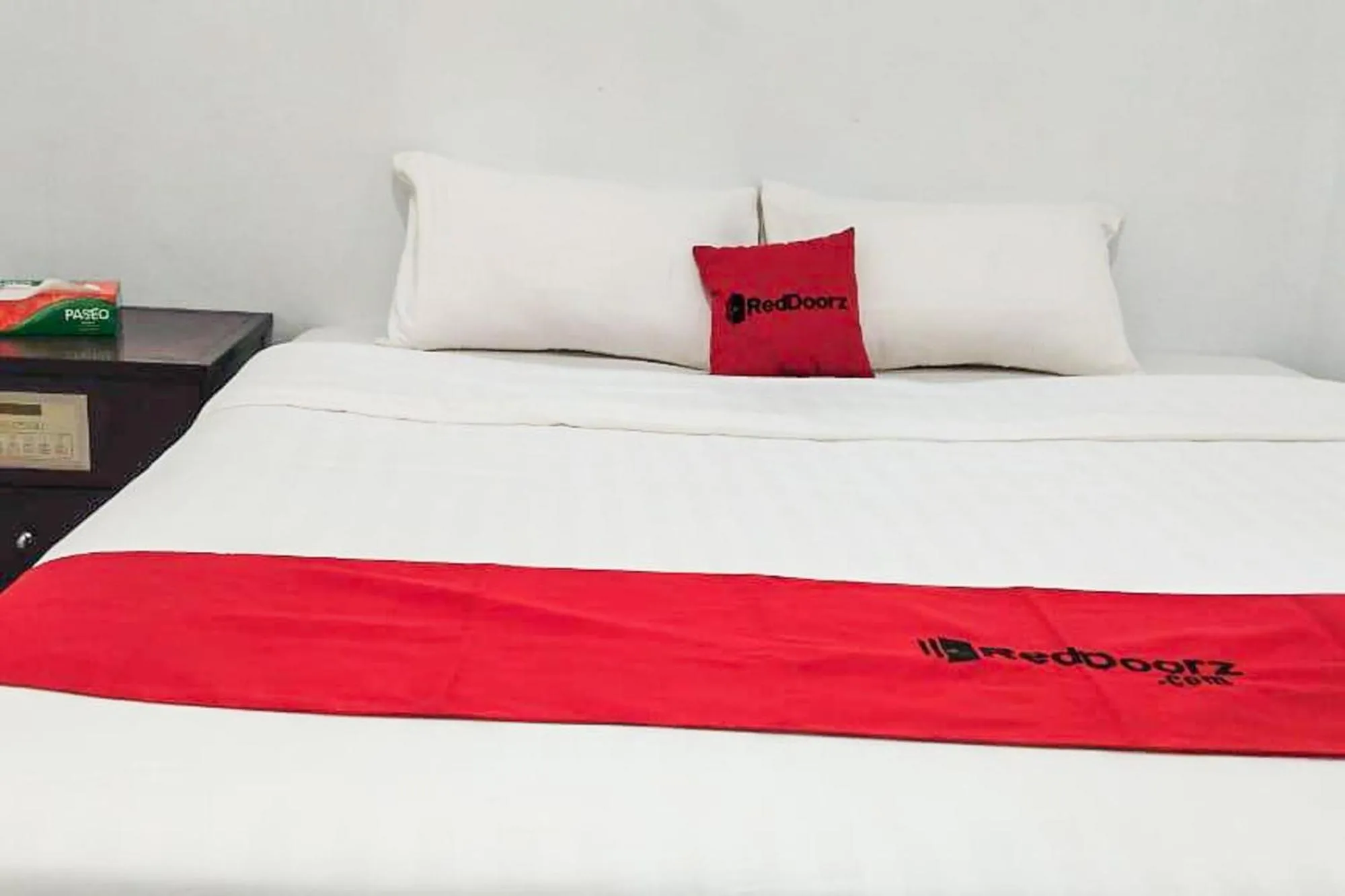 Bedroom, Bed in RedDoorz Syariah at Sayang Ibu Village Nongsa Batam