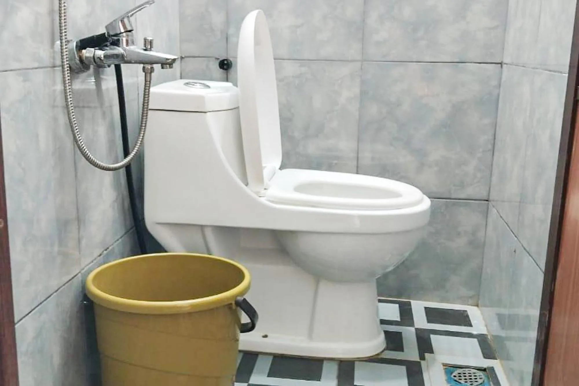 Bathroom in RedDoorz Syariah at Sayang Ibu Village Nongsa Batam