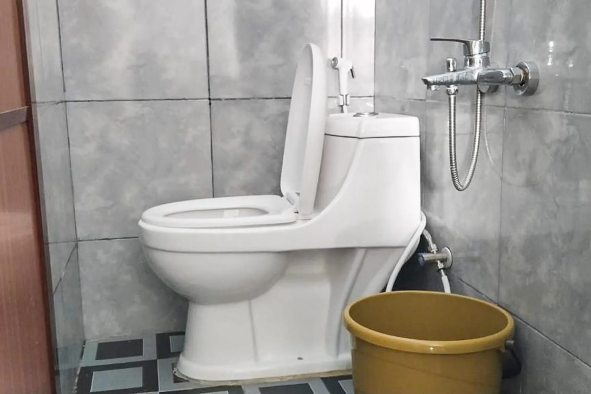 Bathroom in RedDoorz Syariah at Sayang Ibu Village Nongsa Batam