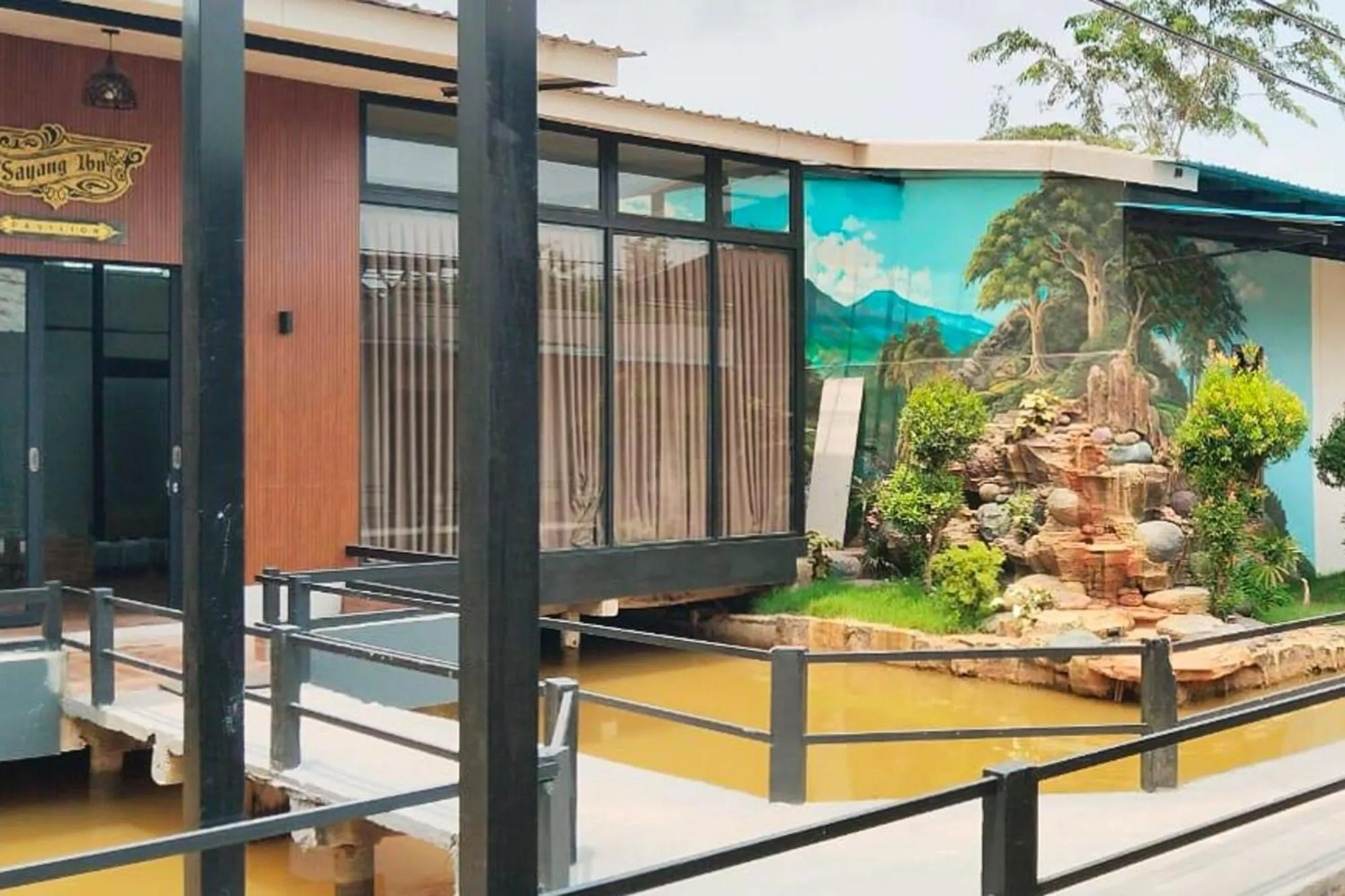 Property building in RedDoorz Syariah at Sayang Ibu Village Nongsa Batam