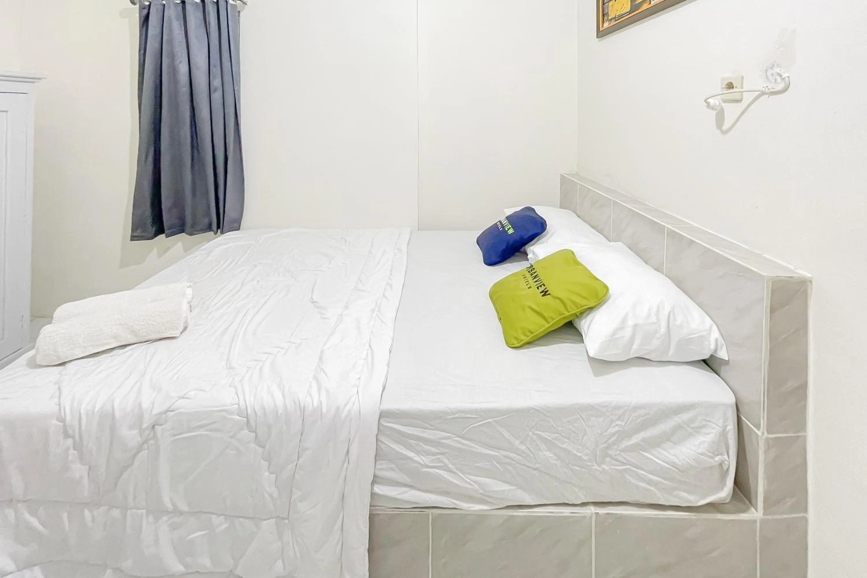 Bedroom, Bed in Urbanview Grey CSB Mall Cirebon