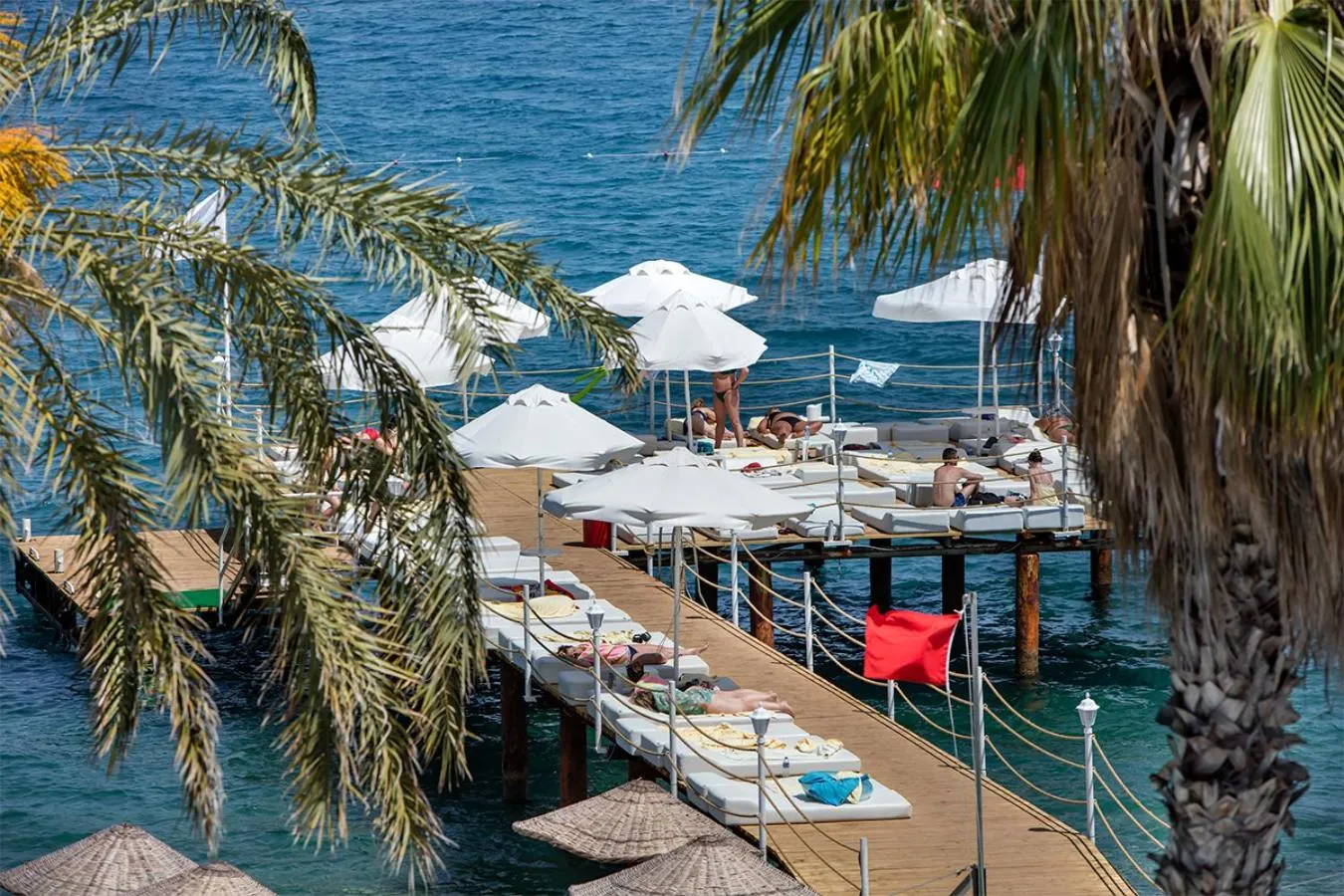 Beach in Grand Ring Hotel