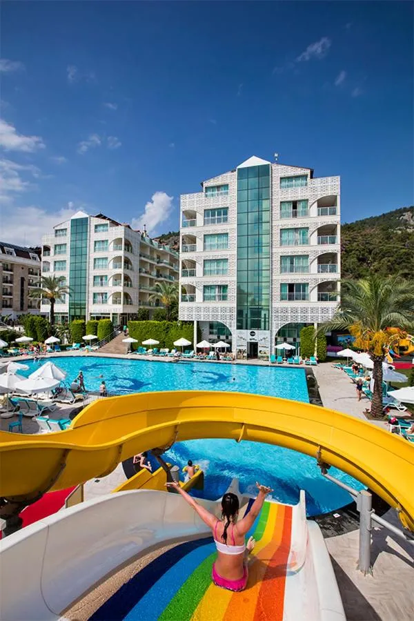 Property building in Grand Ring Hotel