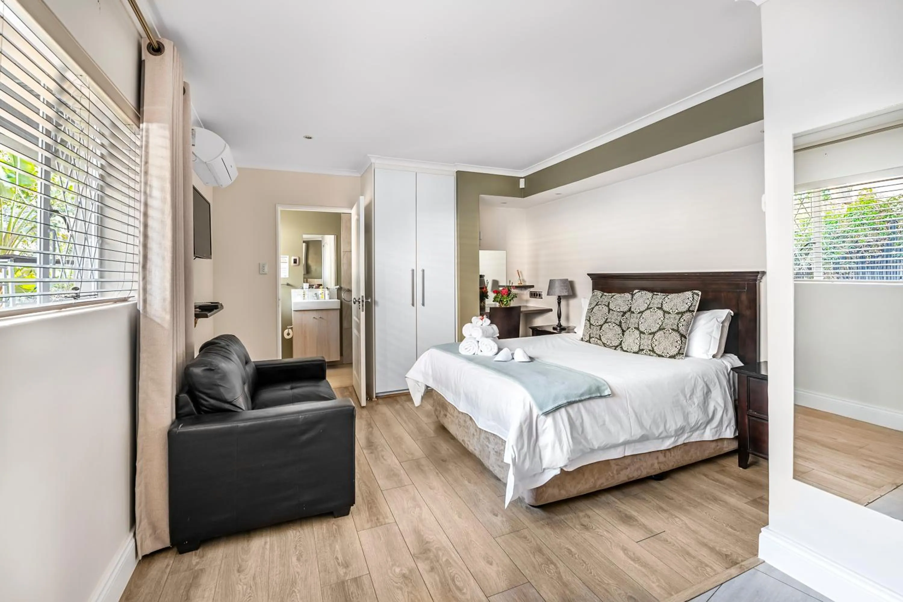 Bedroom, Bed in The Haystack On Homestead