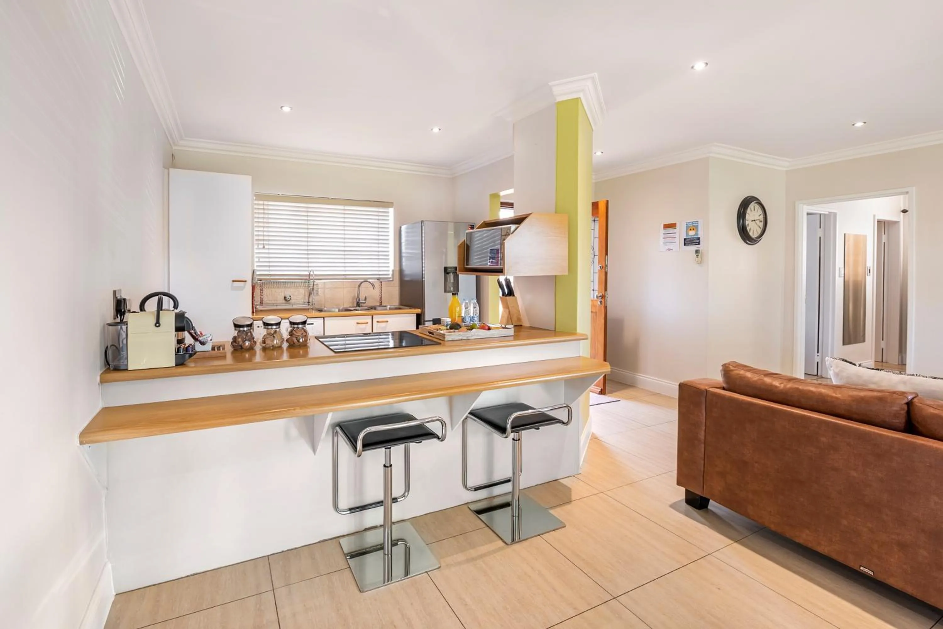 Kitchen or kitchenette in The Haystack On Homestead