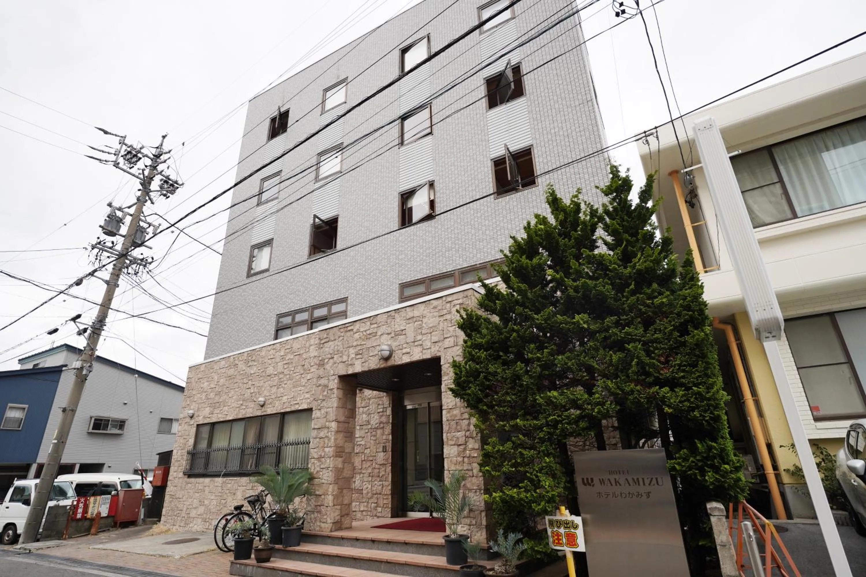 Property building in Hotel Wakamizu