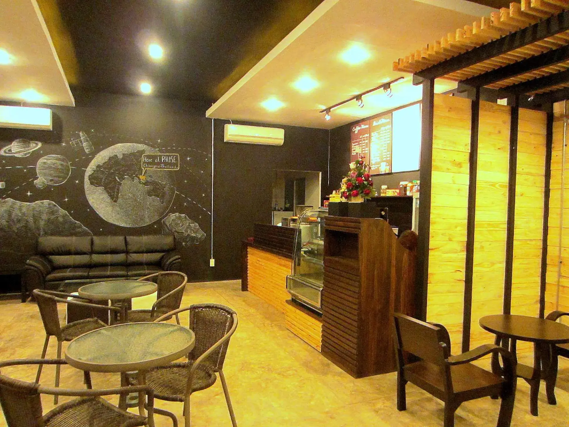 Lounge or bar in Chiang Mai D Hostel Lounge or bar in Chiang Mai D Hostel