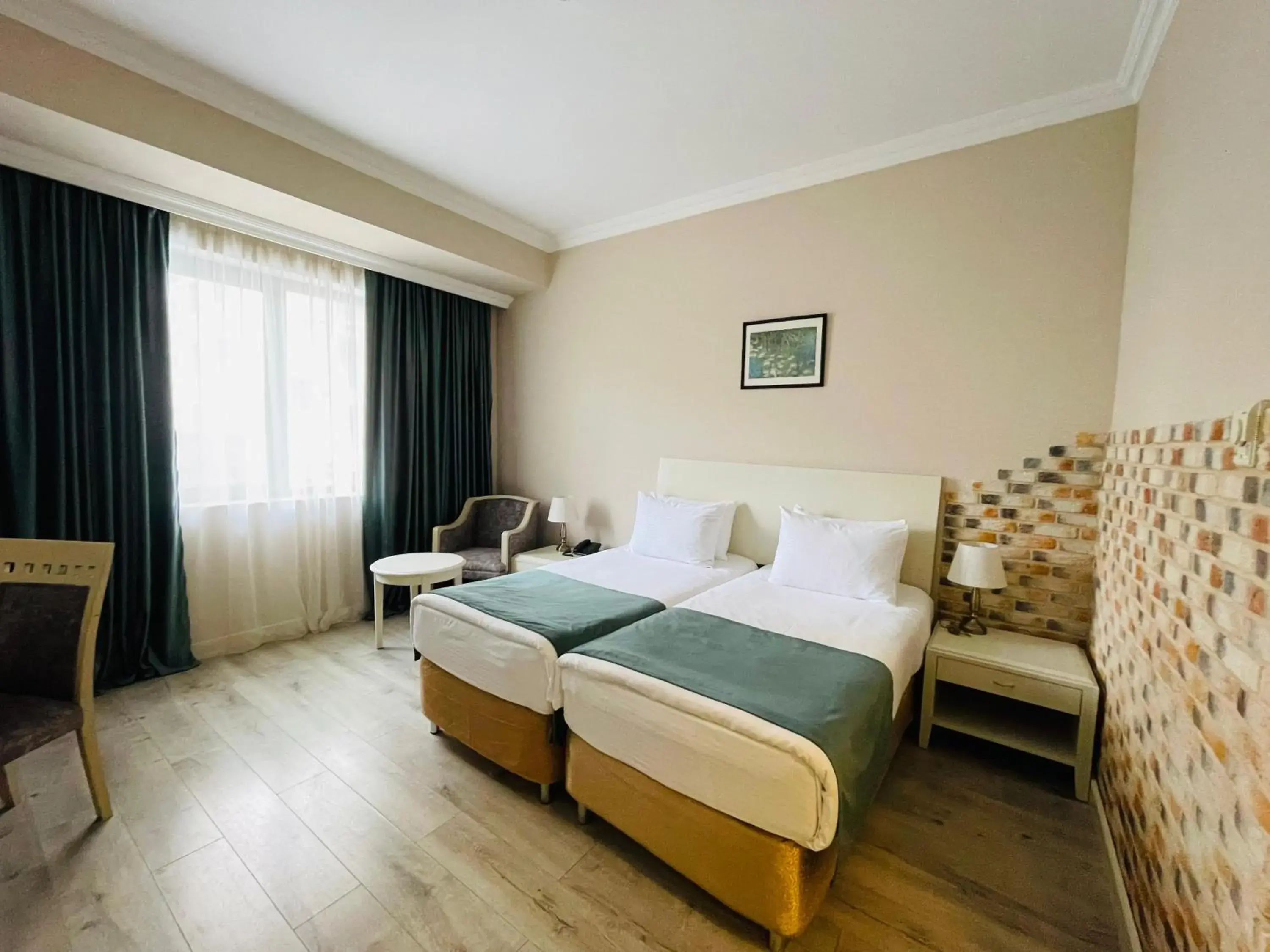 Photo of the whole room, Bed in Park Dedeman Baku Photo of the whole room, Bed in Park Dedeman Baku
