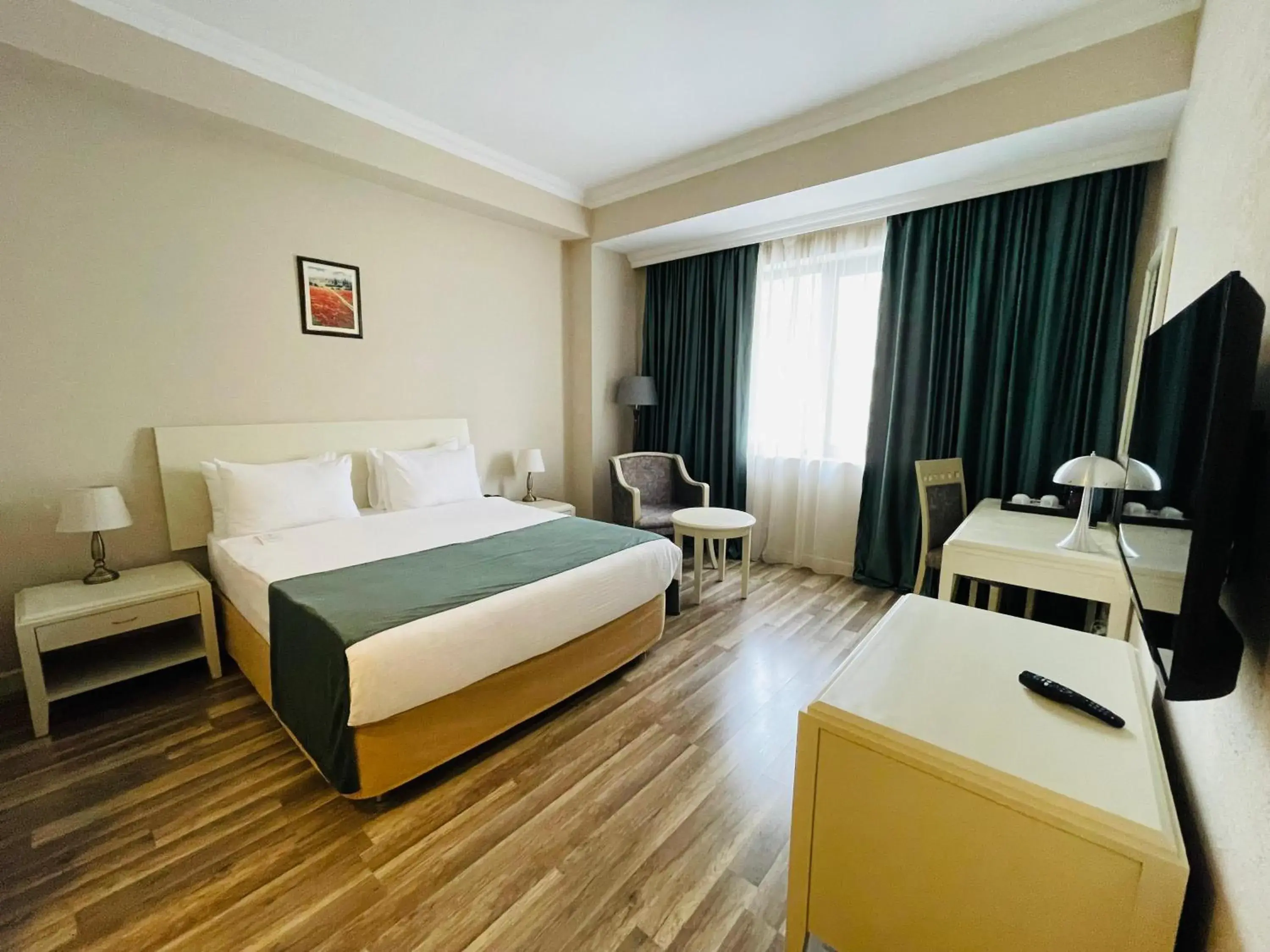 Photo of the whole room, Bed in Park Dedeman Baku Photo of the whole room, Bed in Park Dedeman Baku