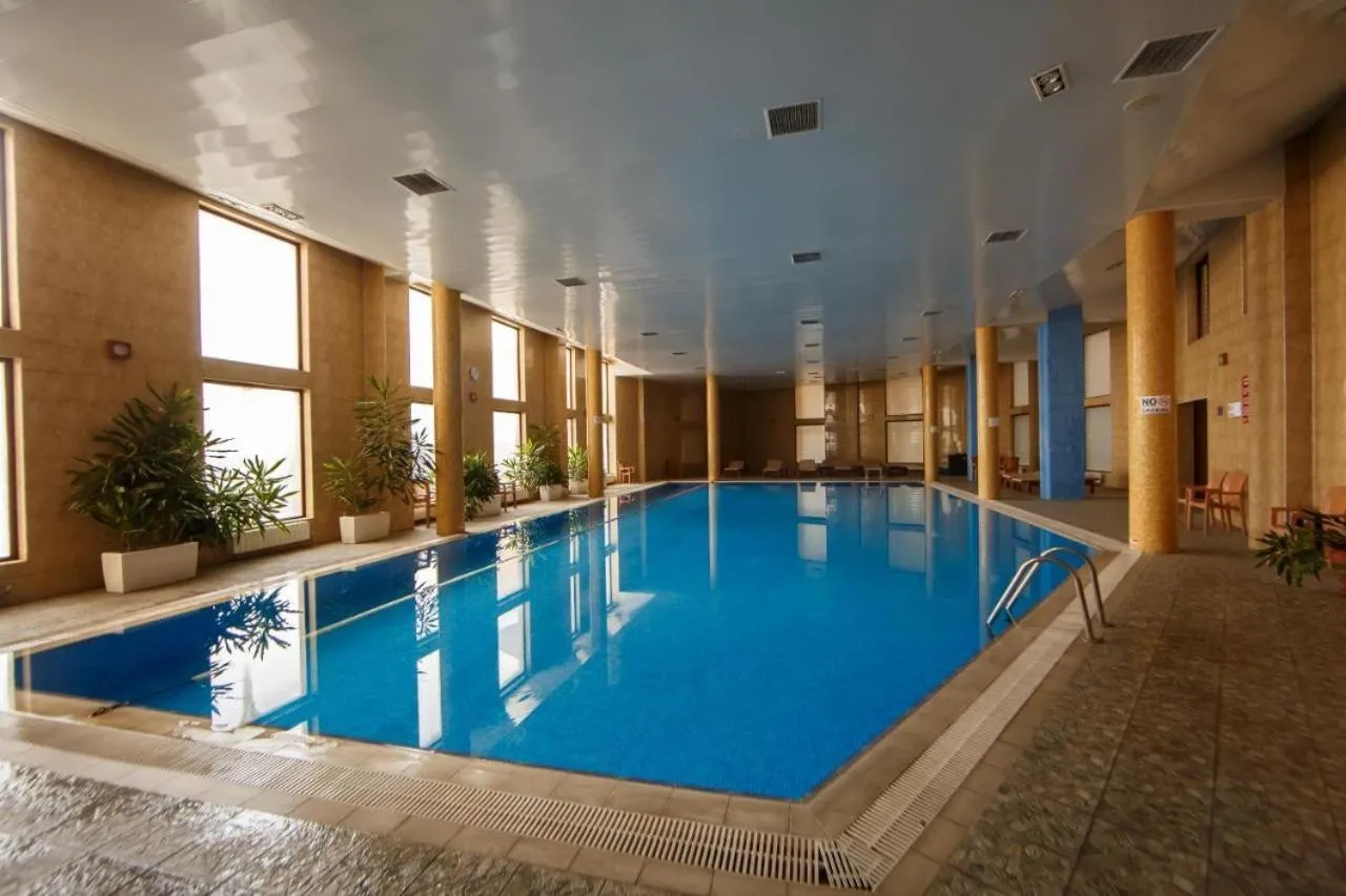 Swimming pool in Park Dedeman Baku