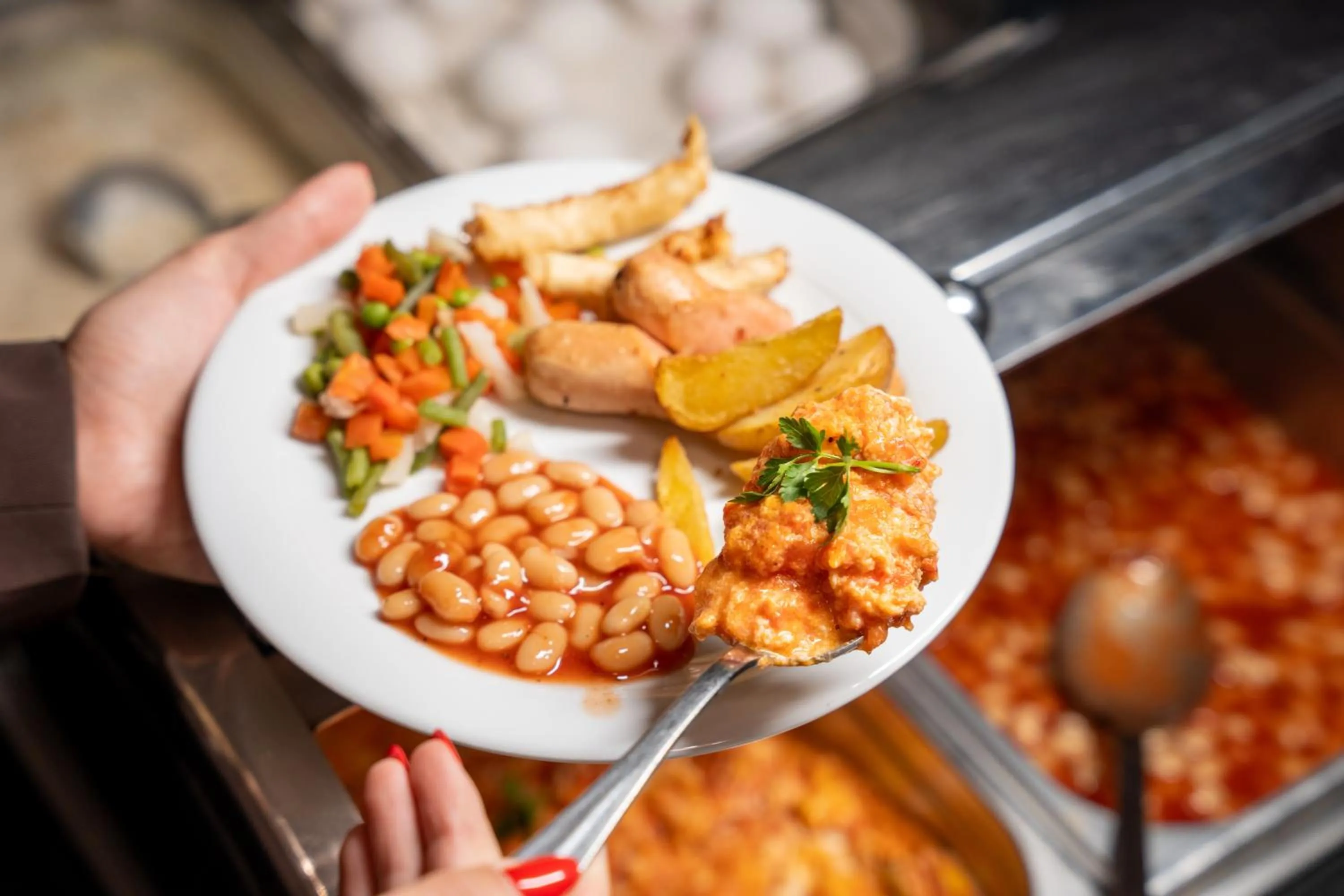 Restaurant/places to eat in Park Dedeman Baku