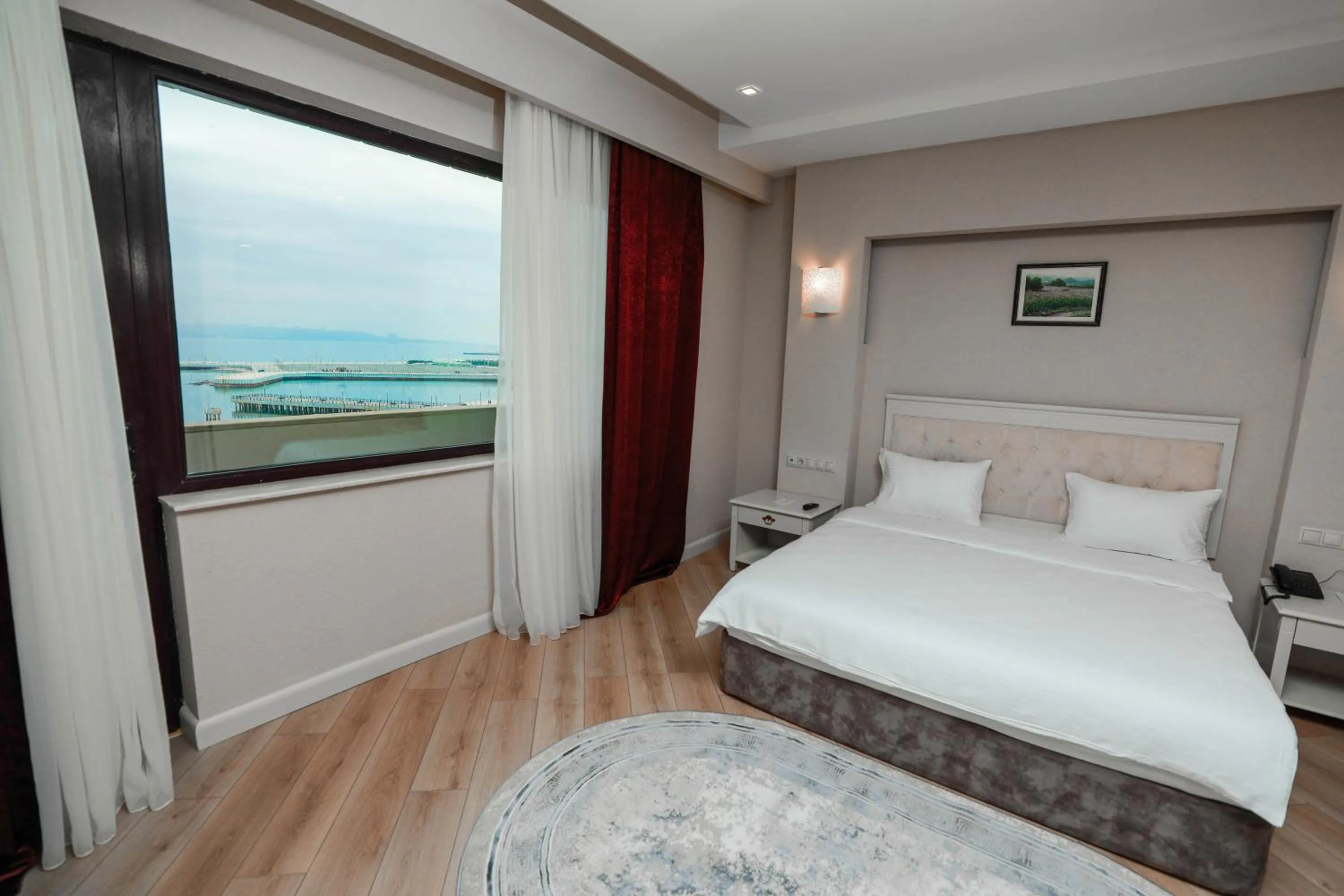 Bed in Park Dedeman Baku