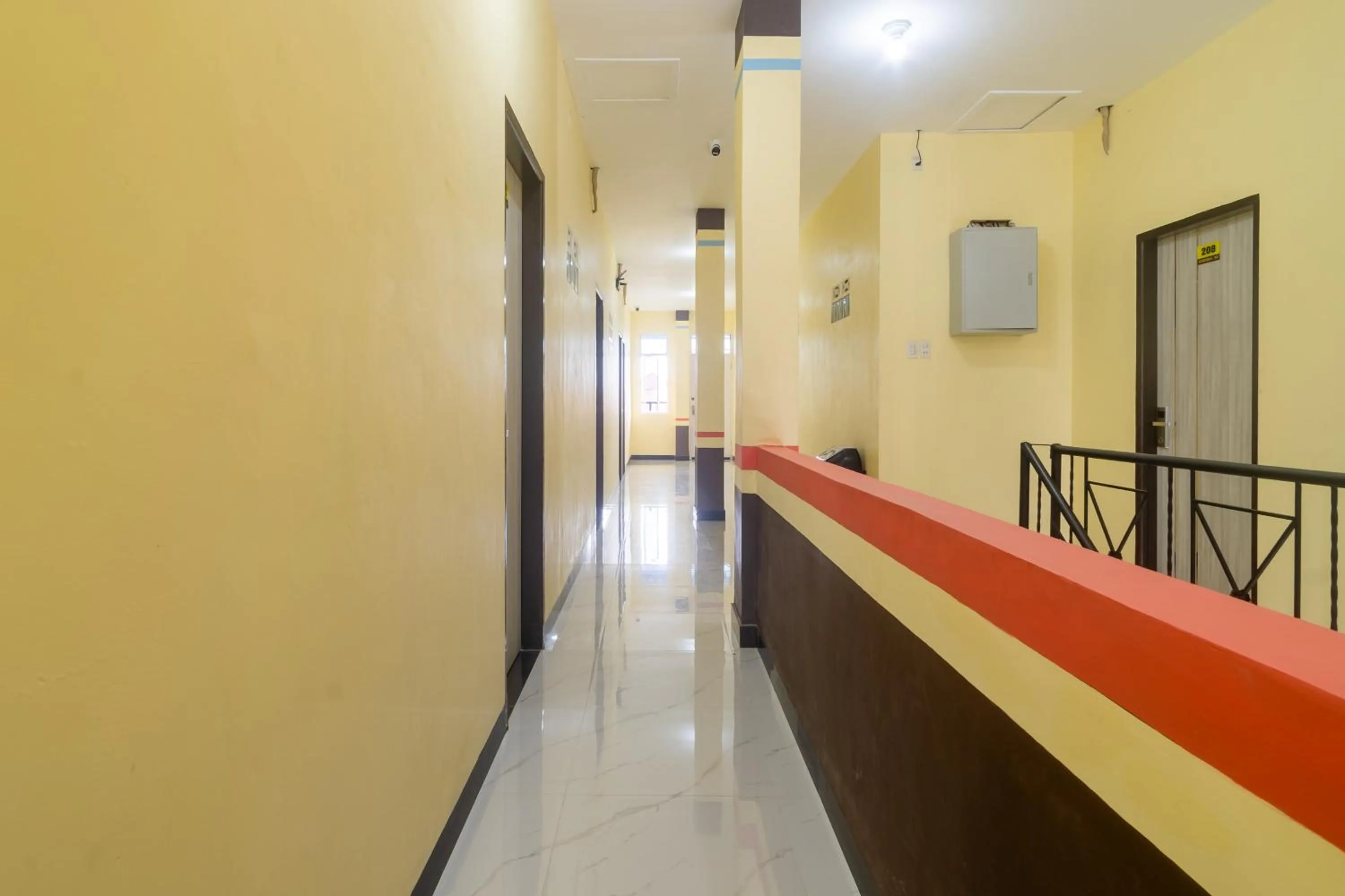 Property building in RedDoorz Plus at Sempurna Inn Medan