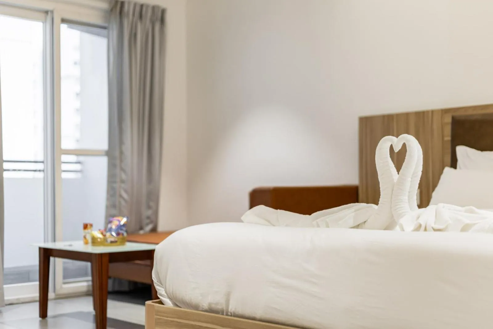 Photo of the whole room, Bed in Akoya Business Hotel Whitefield