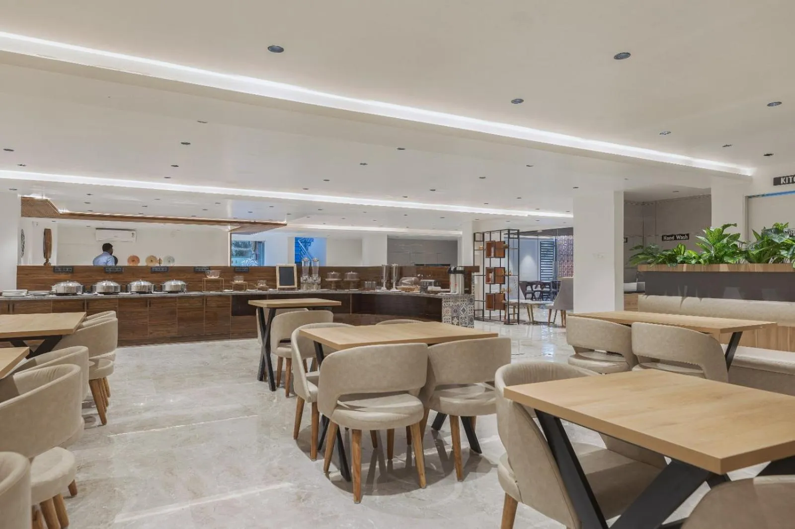 Restaurant/places to eat in Akoya Business Hotel Whitefield