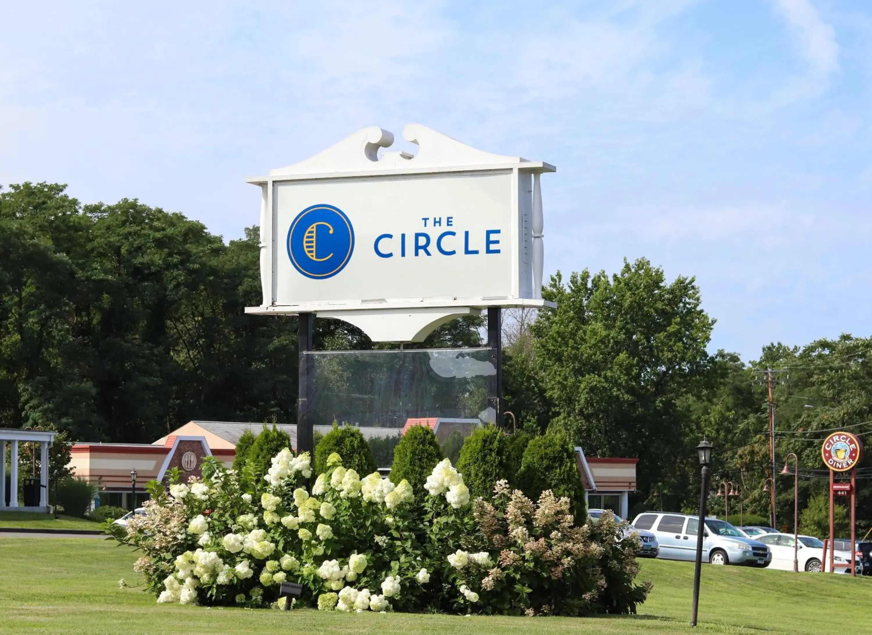 Property building in Circle Hotel Fairfield Property building in Circle Hotel Fairfield