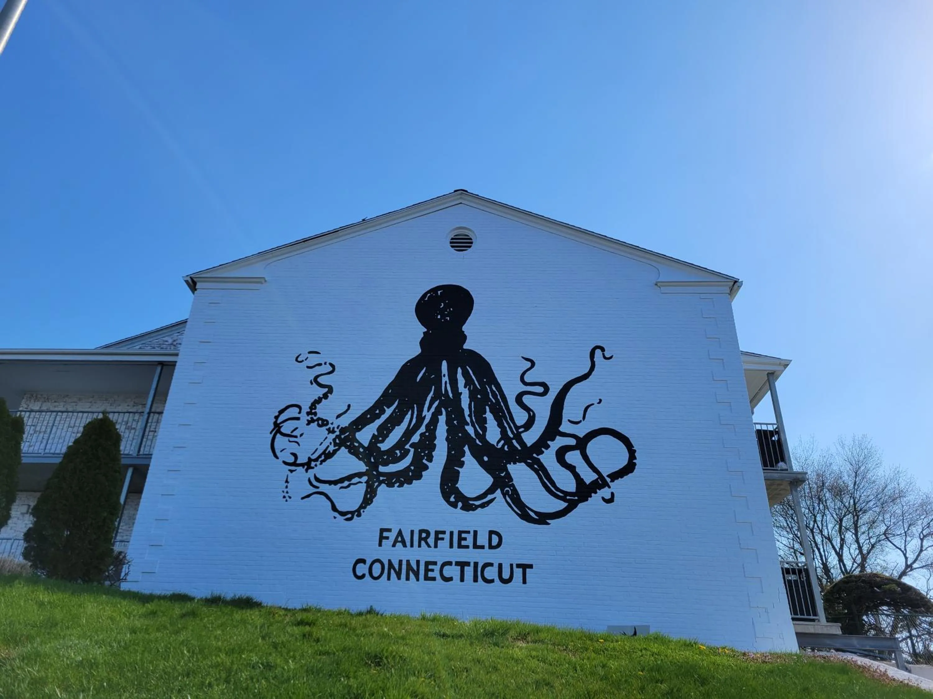 Property building in Circle Hotel Fairfield