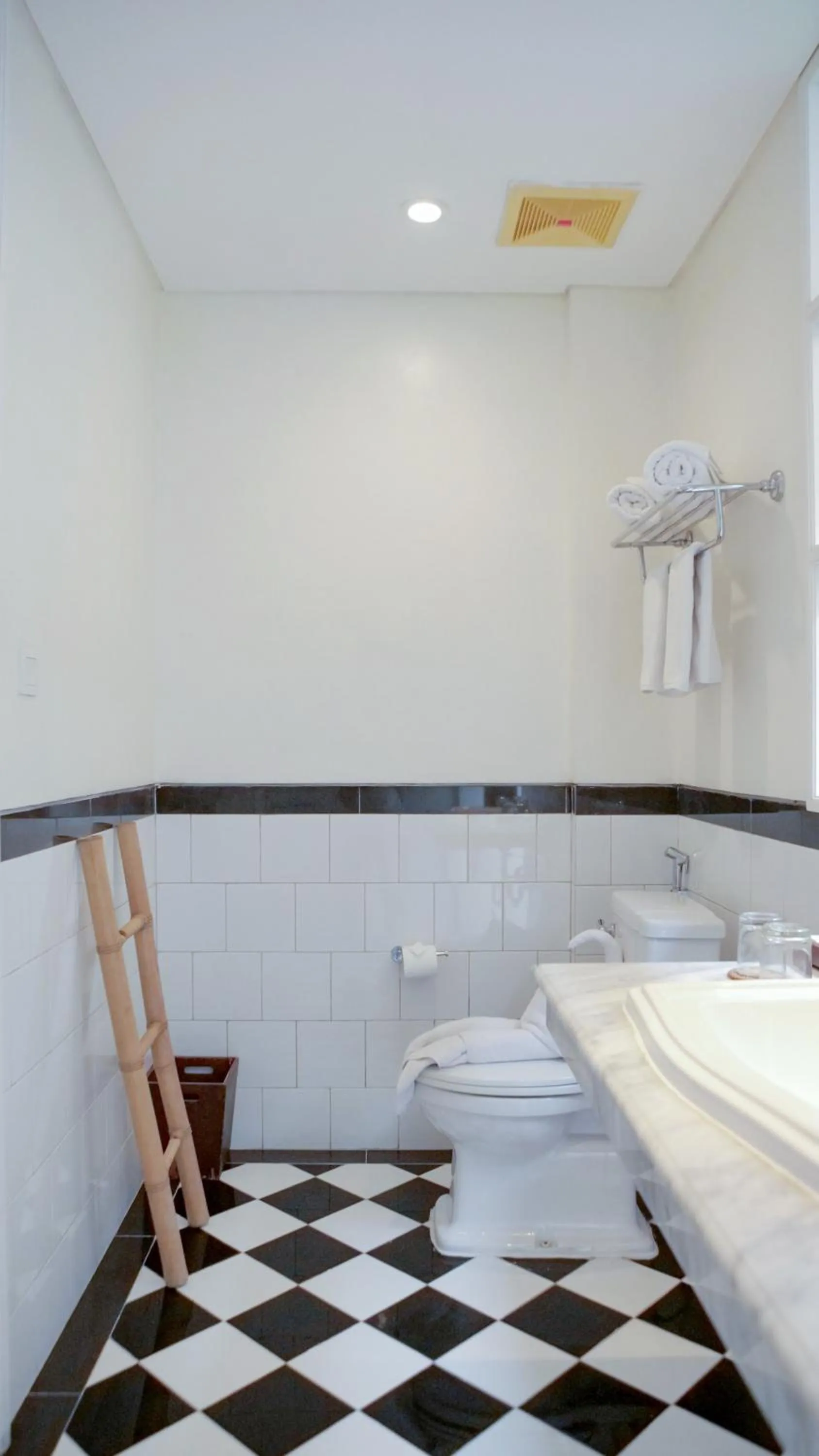 Bathroom in SOLTERRA SEMINYAK Boutique Hotel & Spa Powered by Archipelago