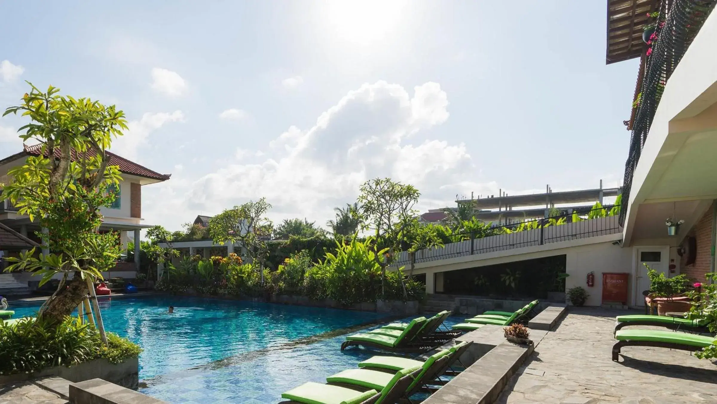 Swimming pool in SOLTERRA SEMINYAK Boutique Hotel & Spa Powered by Archipelago Swimming pool in SOLTERRA SEMINYAK Boutique Hotel & Spa Powered by Archipelago