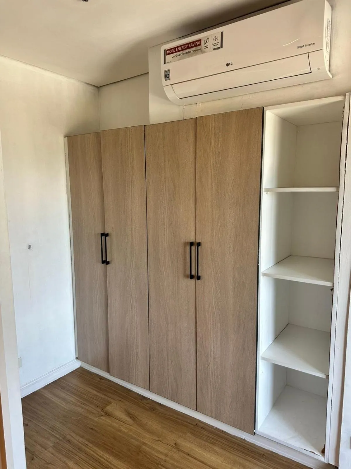 Cozi Modern Loft Suite near high street BGC wifi pool