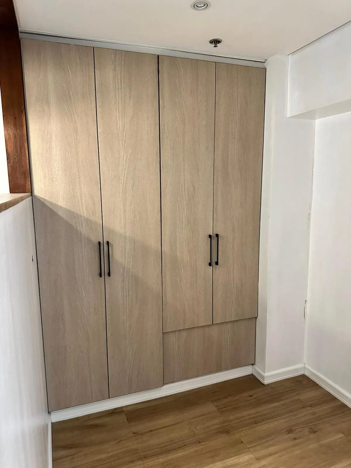Cozi Modern Loft Suite near high street BGC wifi pool