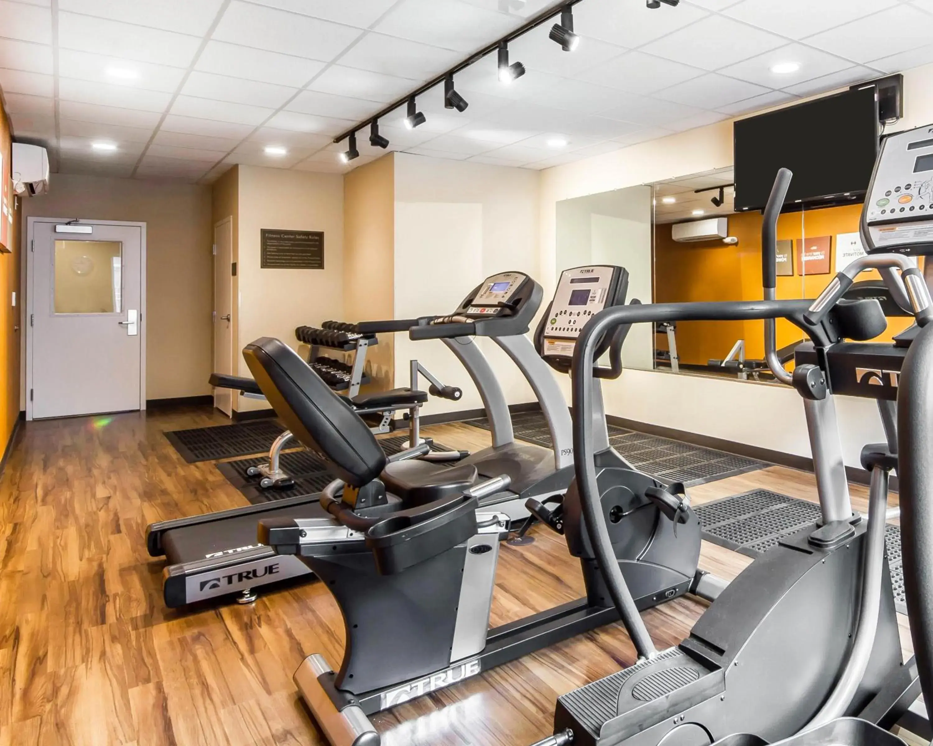 Fitness centre/facilities in Comfort Suites Woodland - Sacramento Airport Fitness centre/facilities in Comfort Suites Woodland - Sacramento Airport