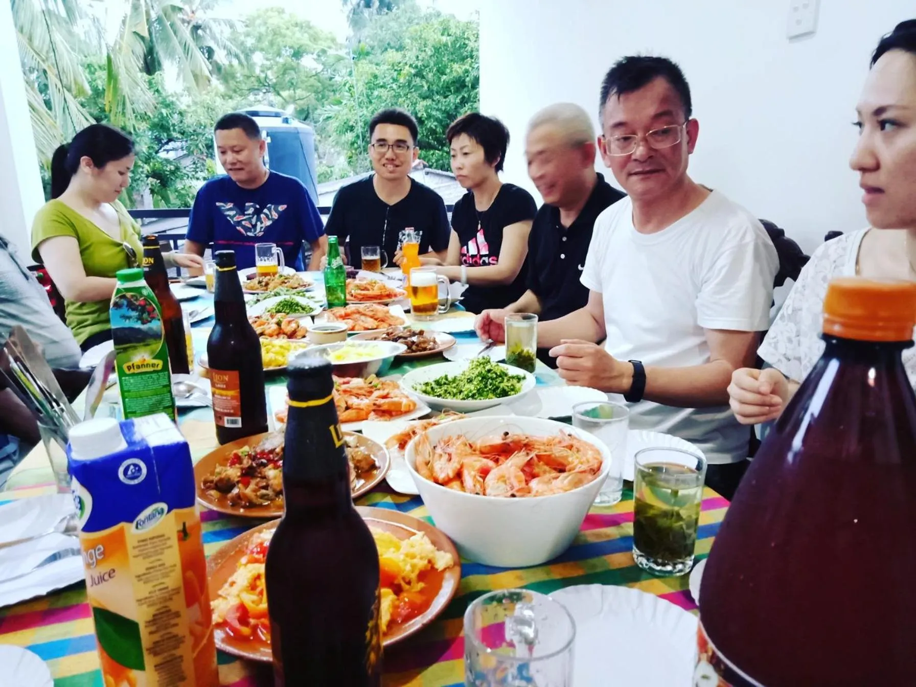 Restaurant/places to eat in Megabe Villa