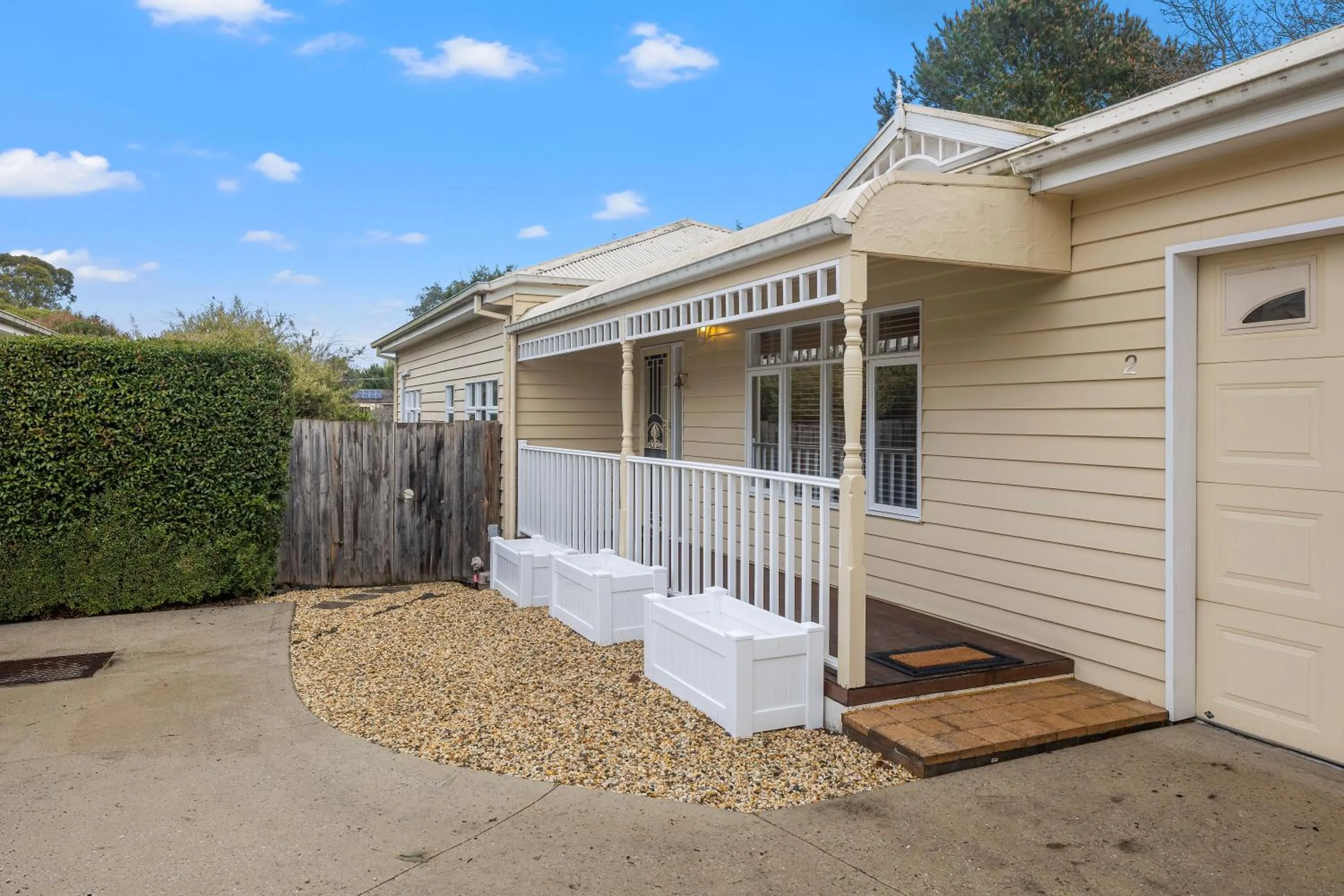 Facade/entrance in Yarra Gables