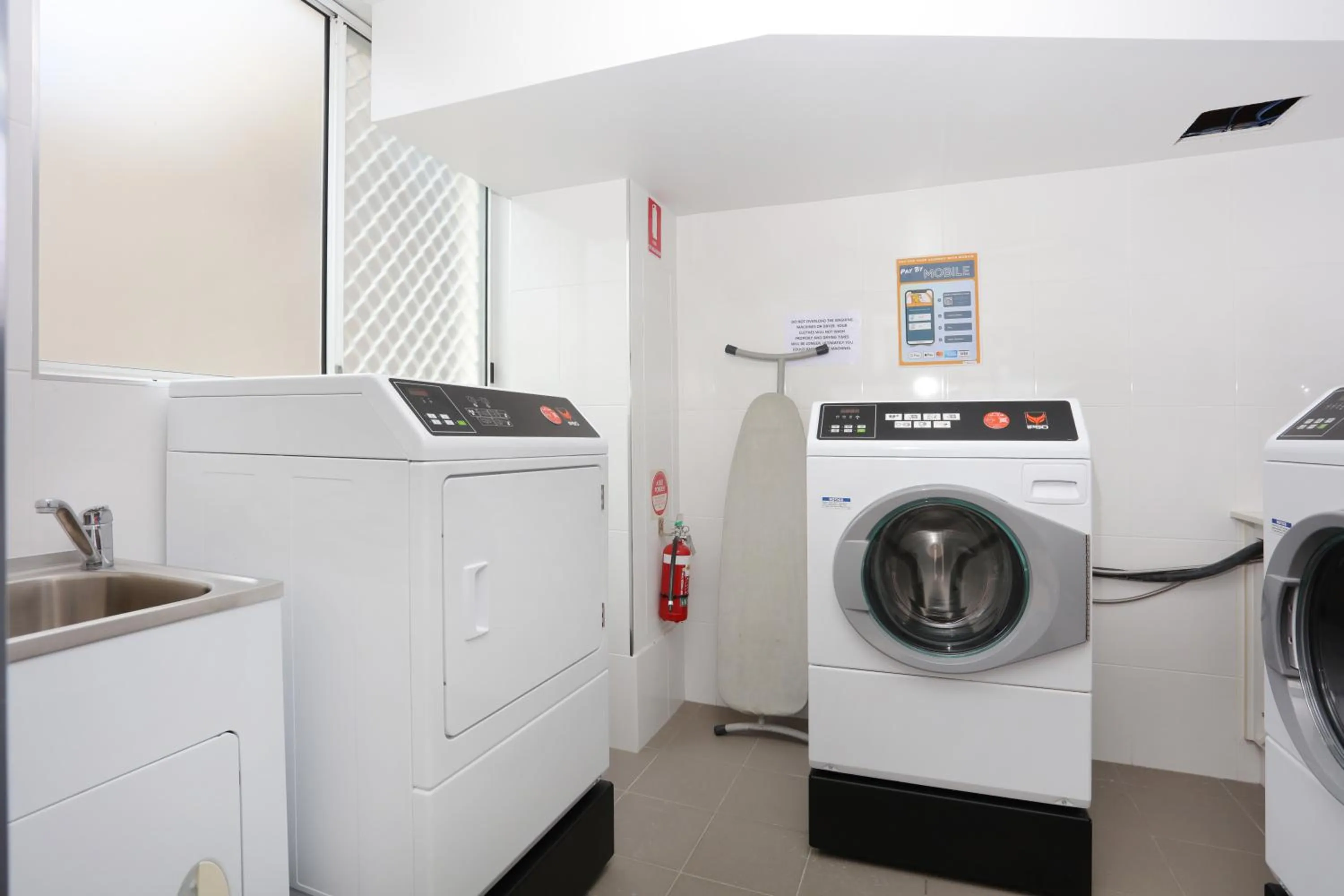 laundry in Southport Motel & Apartments