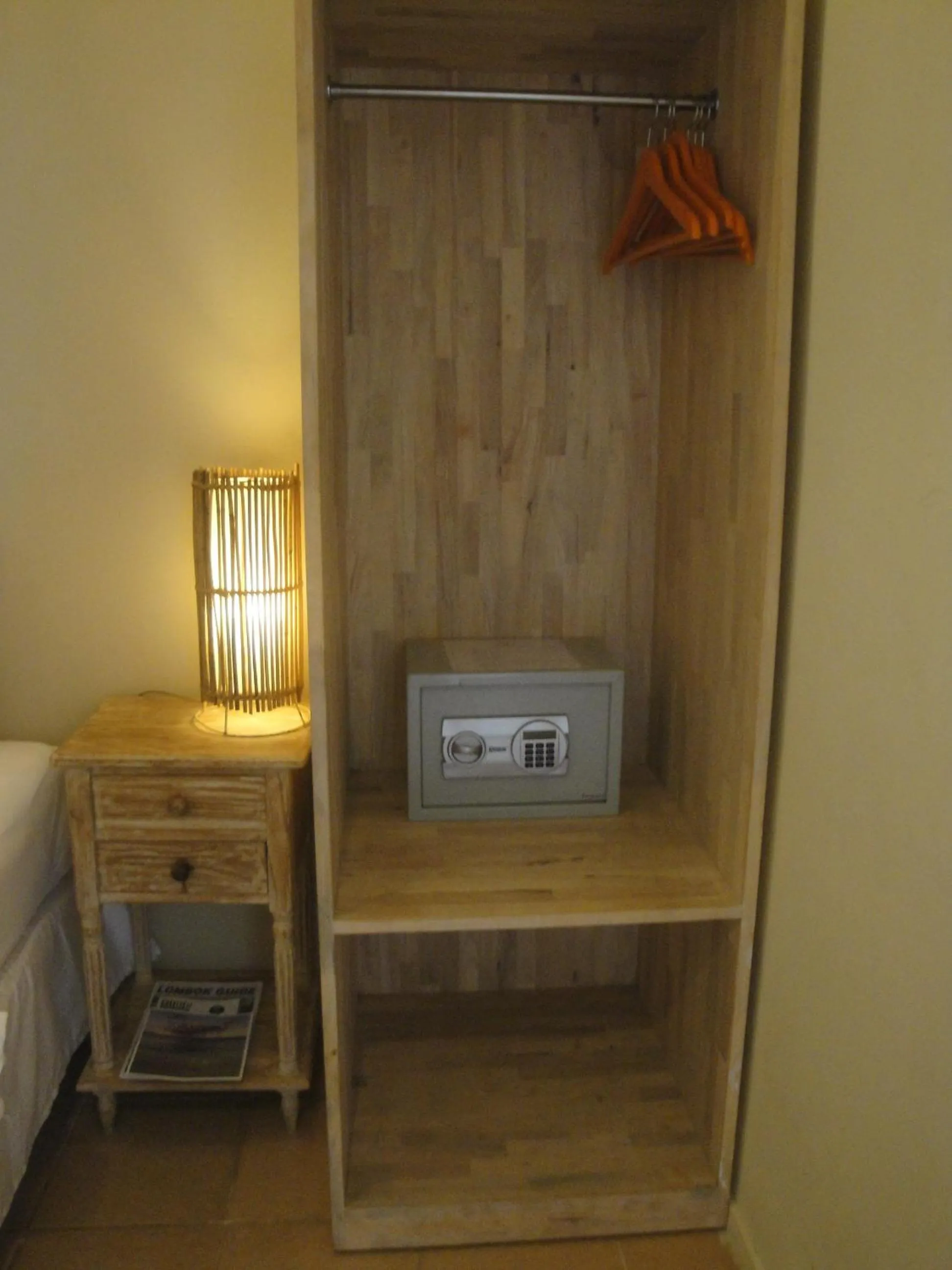 Decorative detail, Bed in Scallywags Mango Retreat