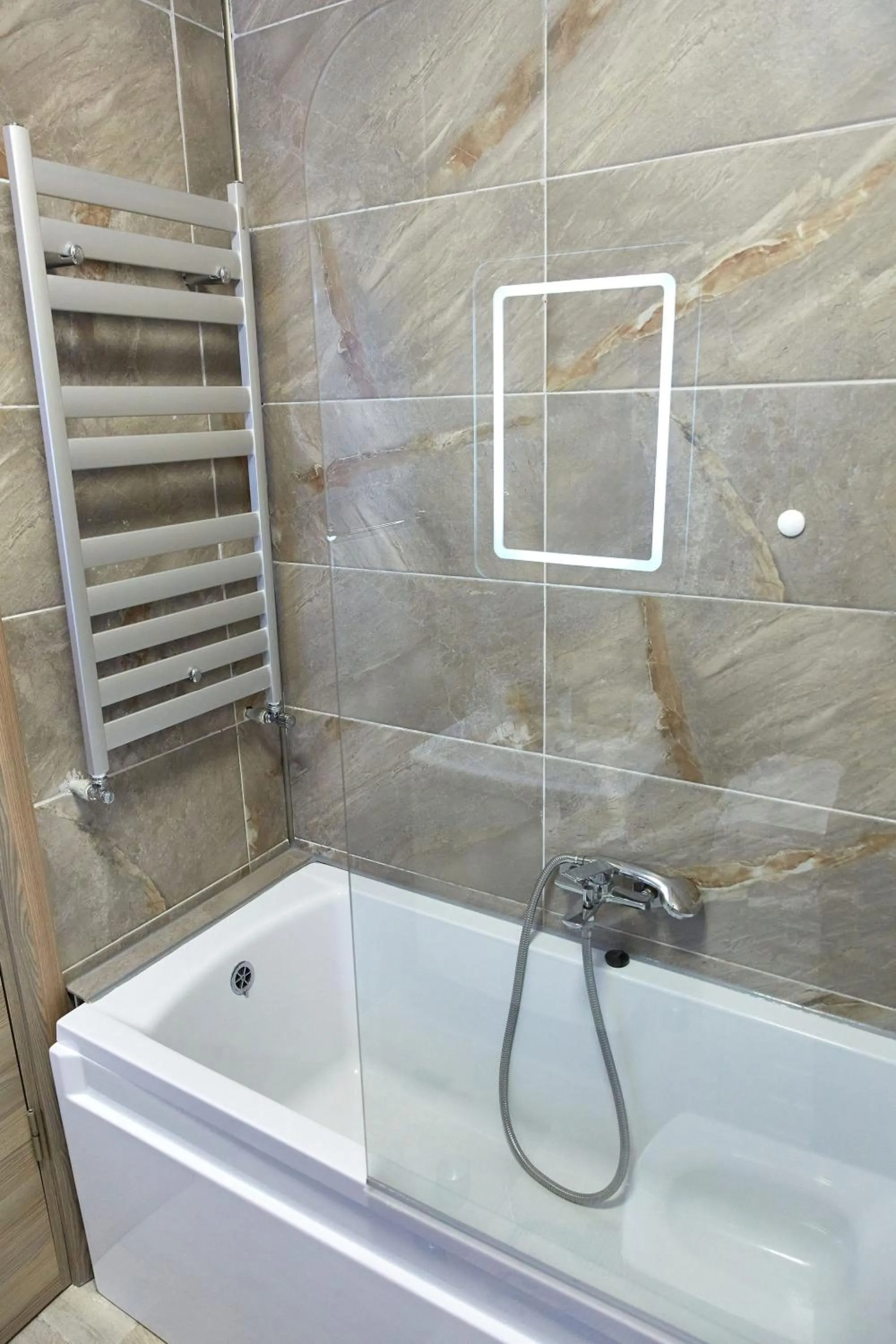 Shower in Apartament Atlantis by ALZ
