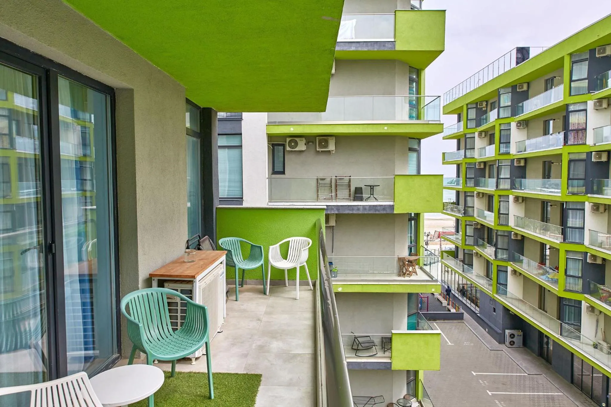 Property building in Apartament Atlantis by ALZ