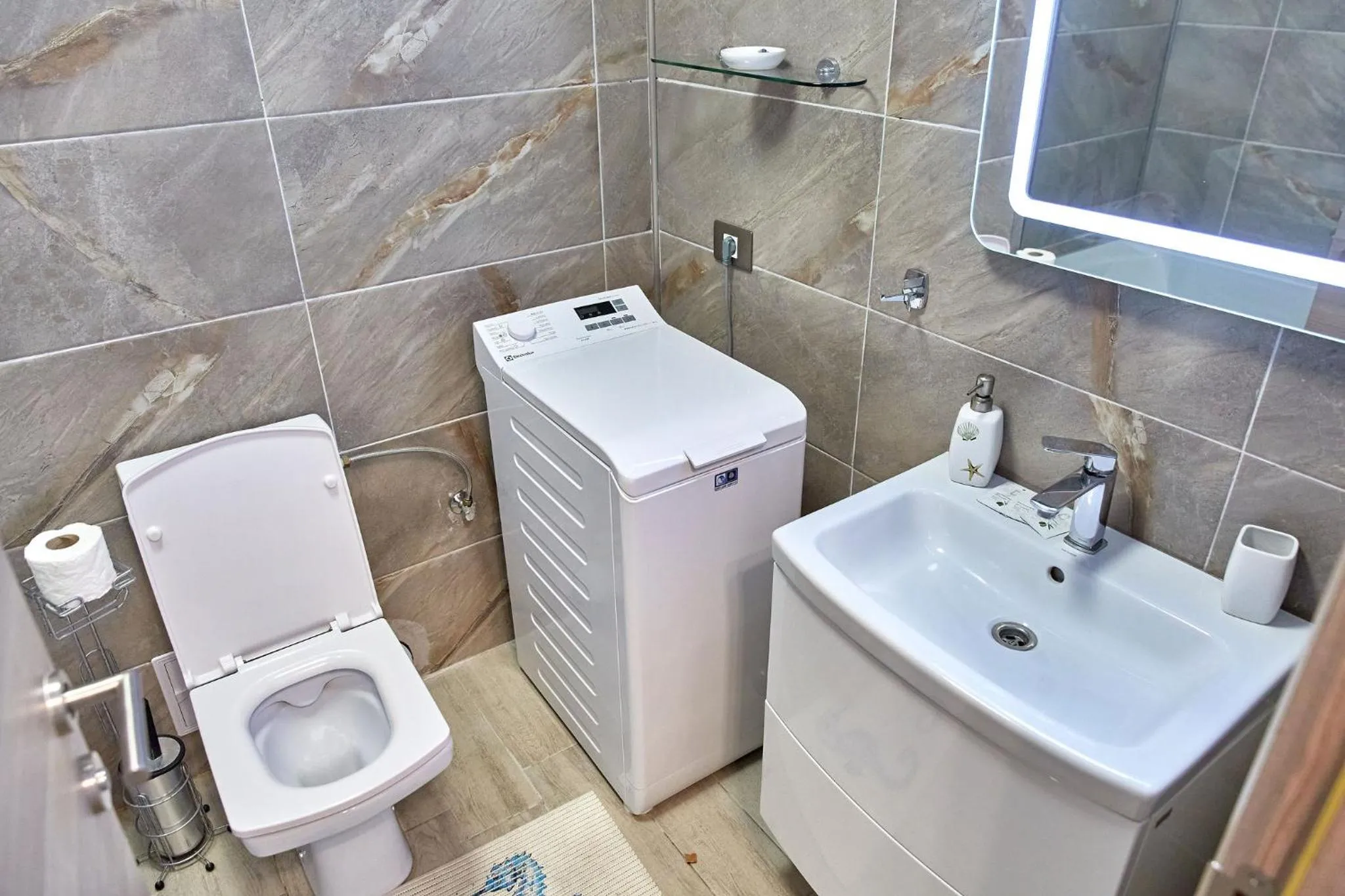 Shower in Apartament Atlantis by ALZ