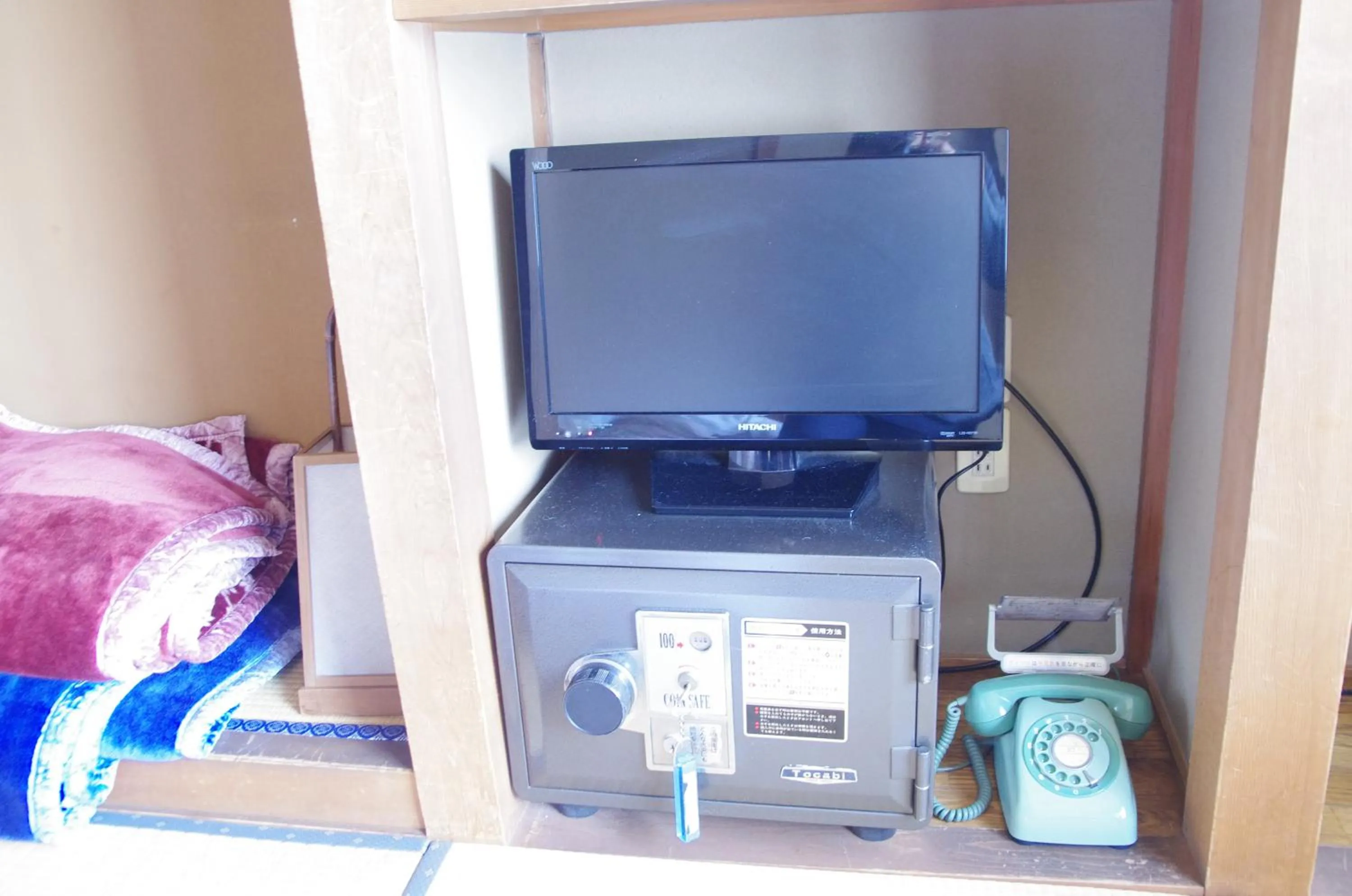 TV and multimedia in Ryokan Takayama