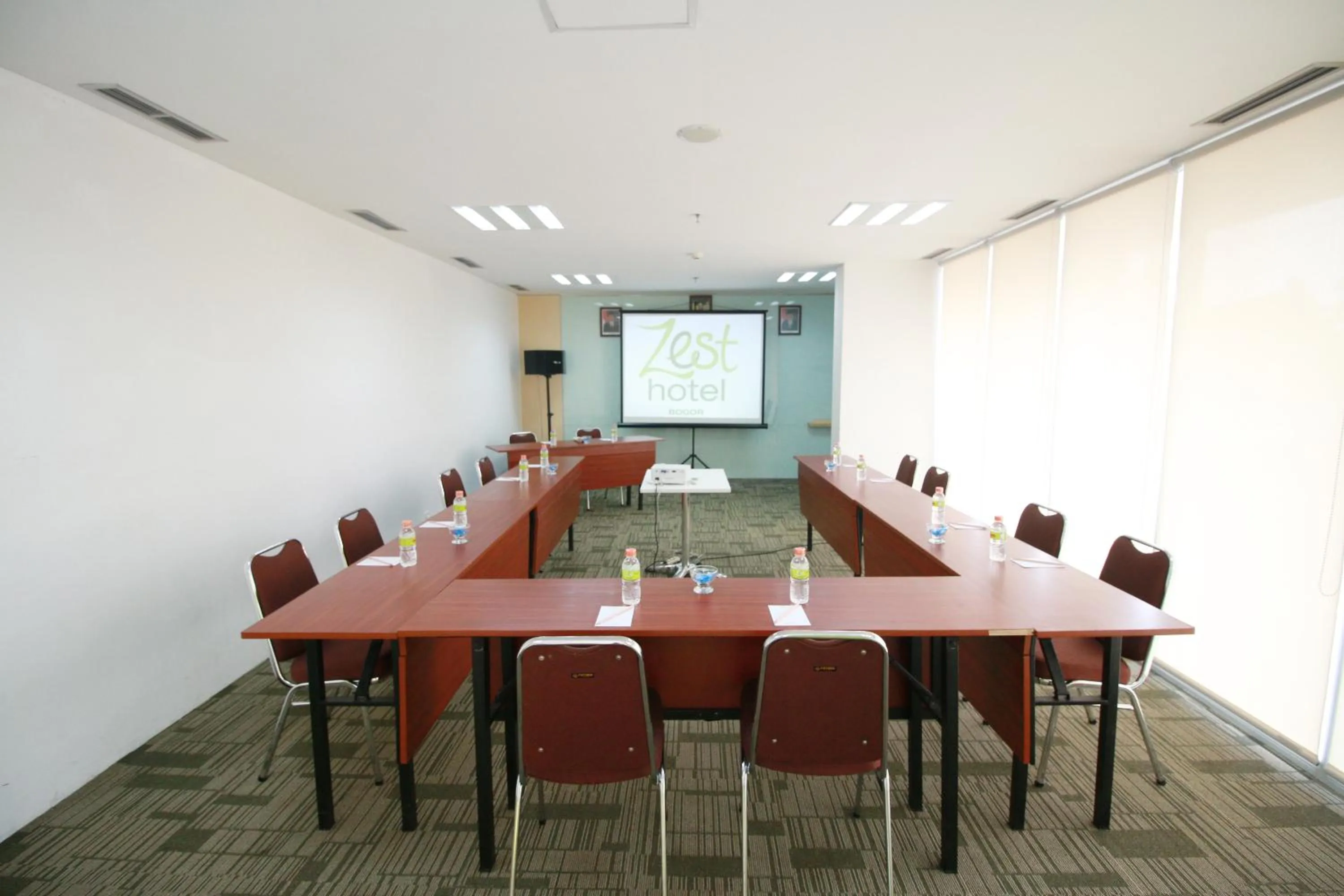 Banquet/Function facilities in Zest Bogor by Swiss-Belhotel International