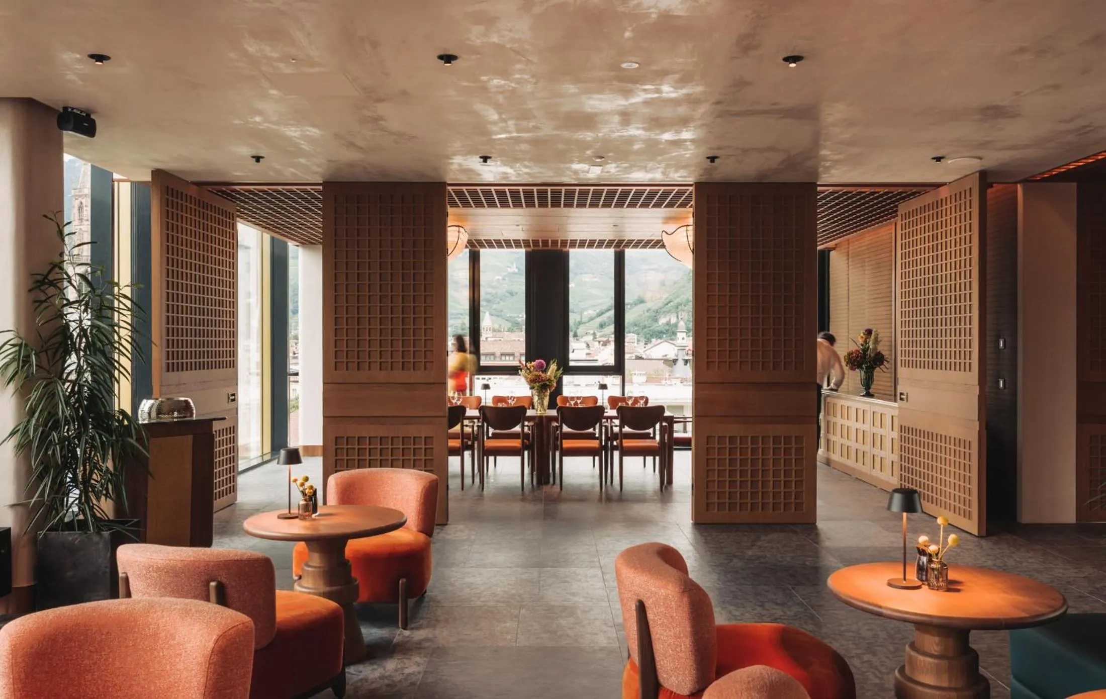 Lounge or bar in Falkensteiner Hotel Bozen WaltherPark