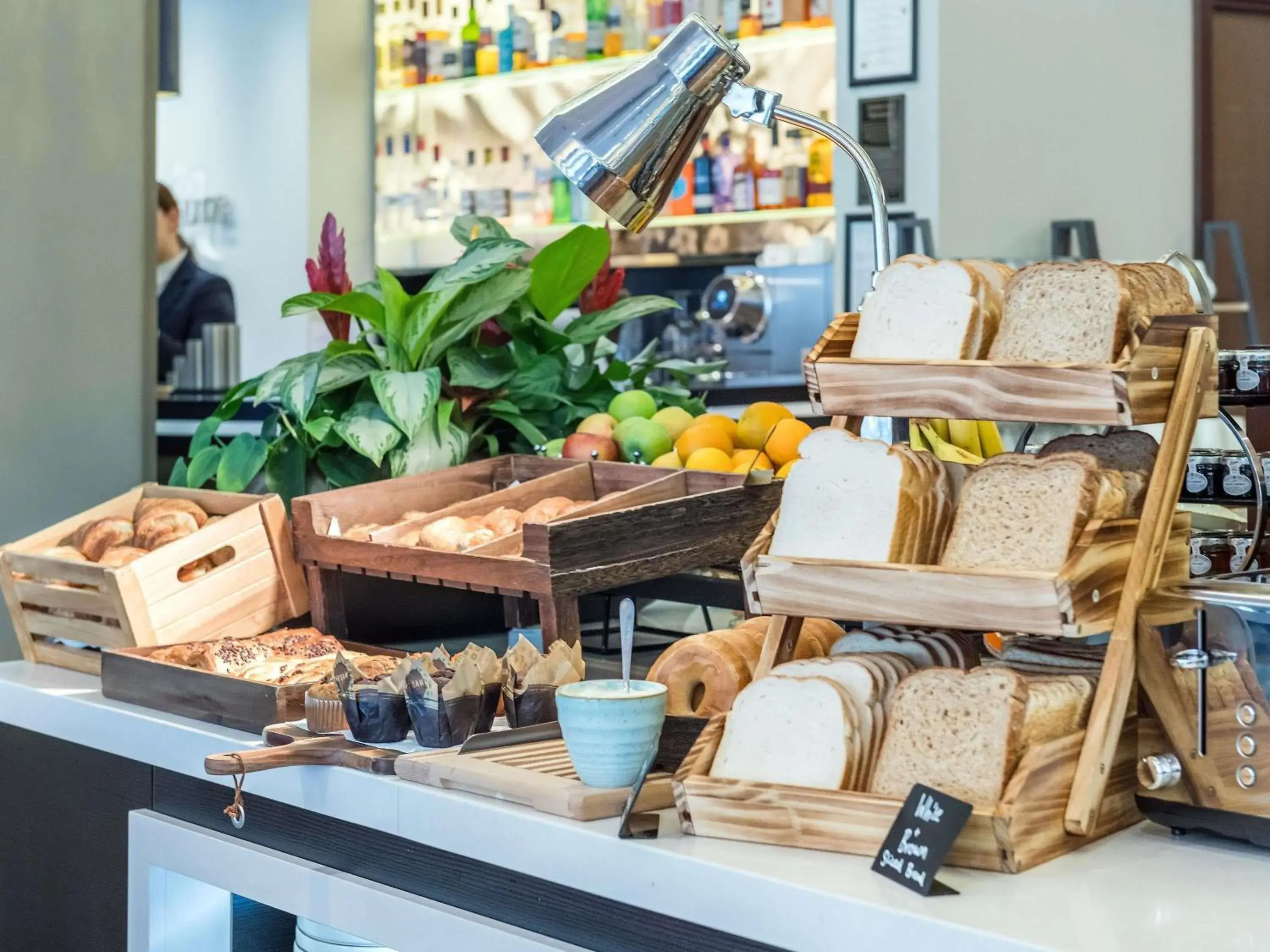 Breakfast in Mercure Edinburgh Haymarket Breakfast in Mercure Edinburgh Haymarket