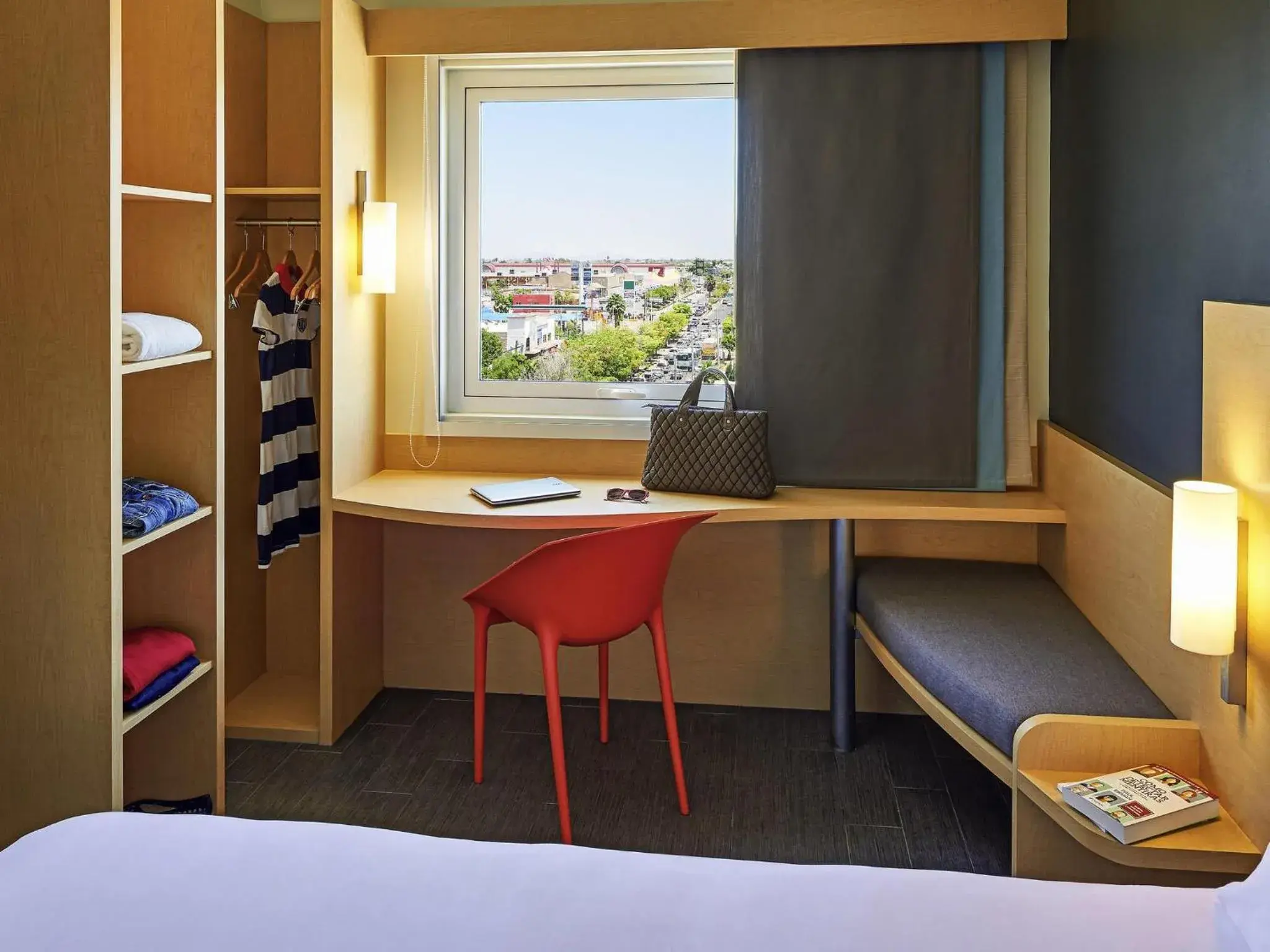 Bedroom, Bed in Ibis Los Mochis Bedroom, Bed in Ibis Los Mochis