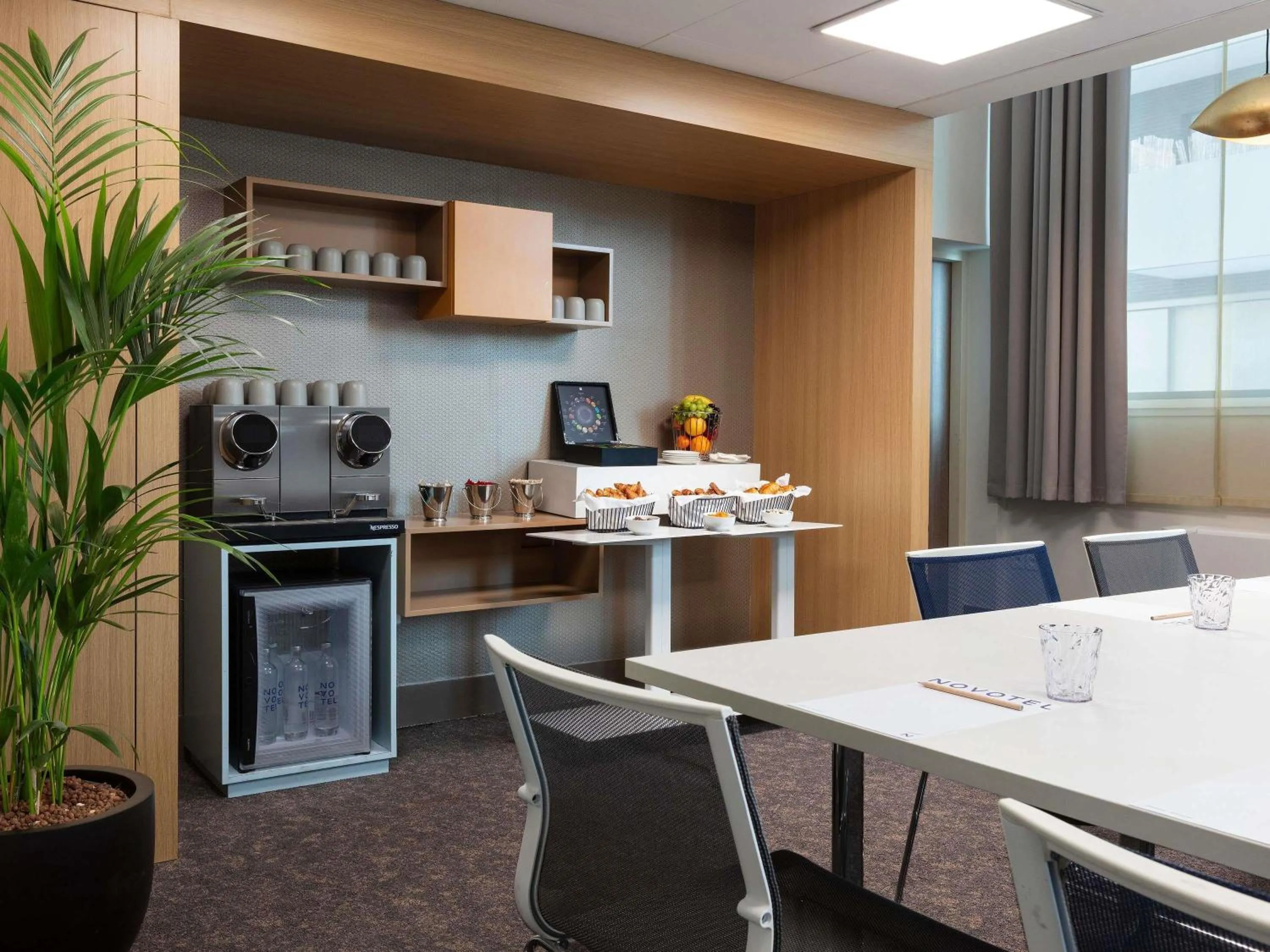 Meeting/conference room in Novotel Paris Saint Denis Stade Basilique