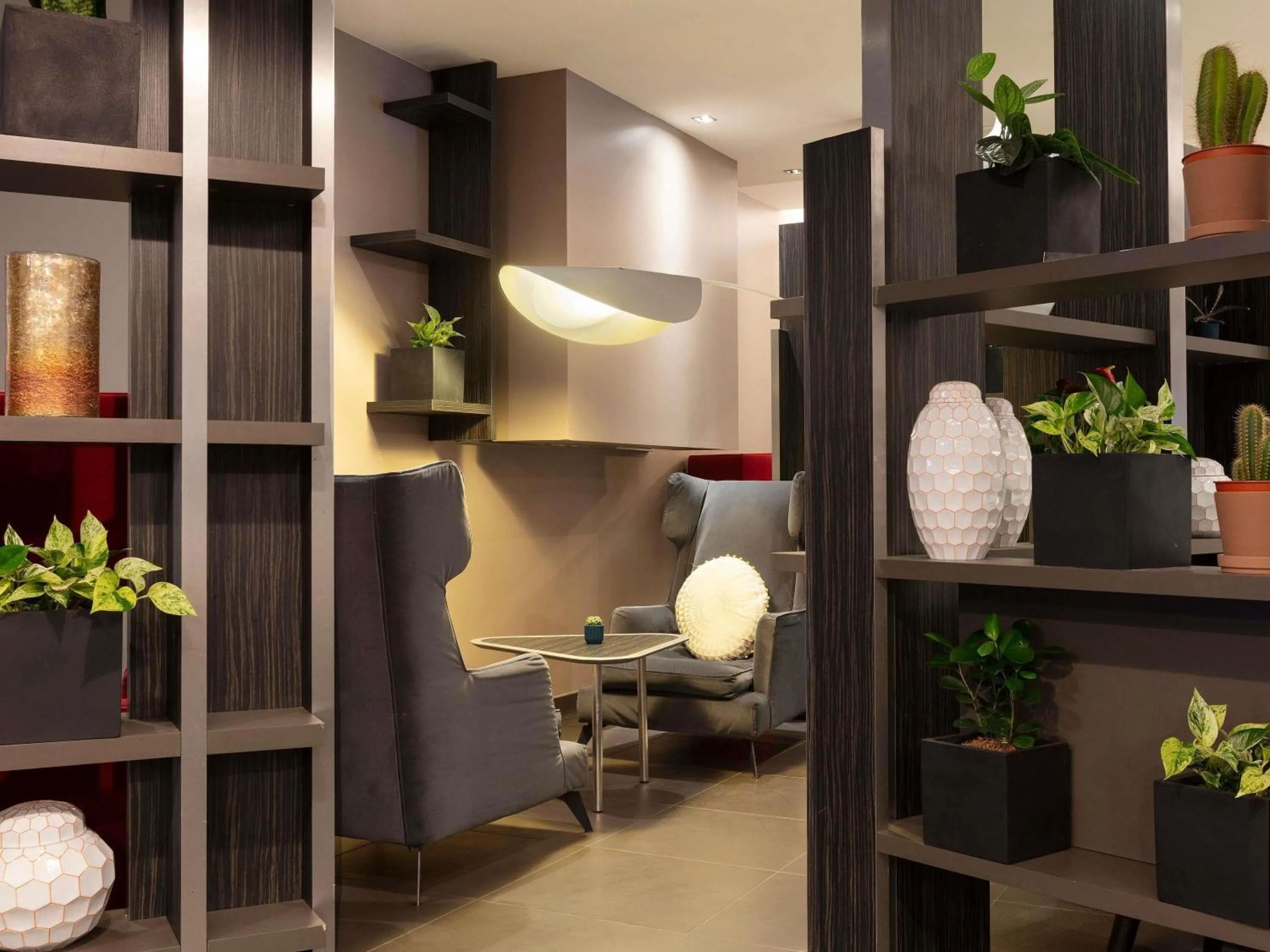 Lounge or bar in Novotel Paris Saint Denis Stade Basilique