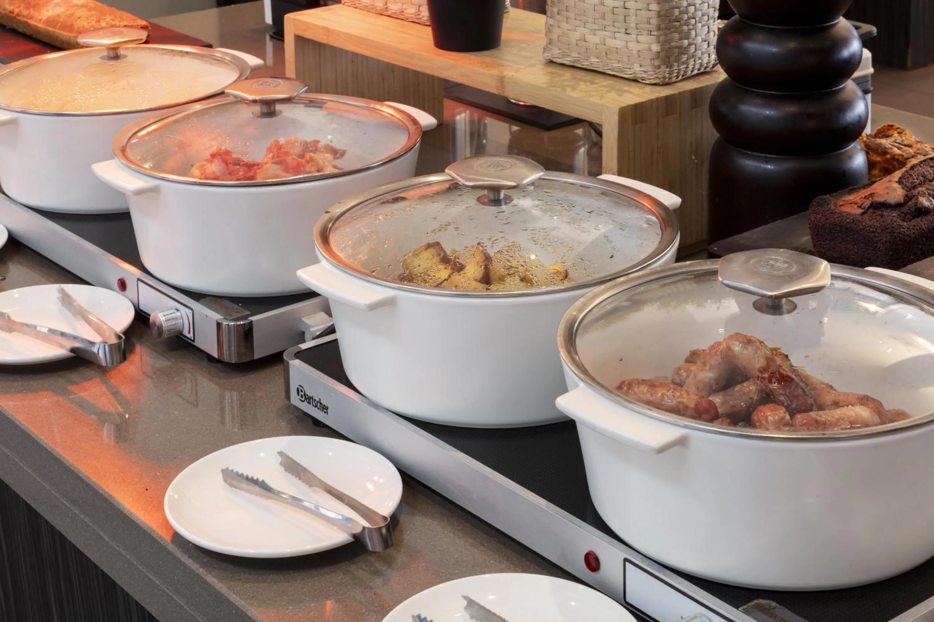 Breakfast in Novotel Paris Saint Denis Stade Basilique