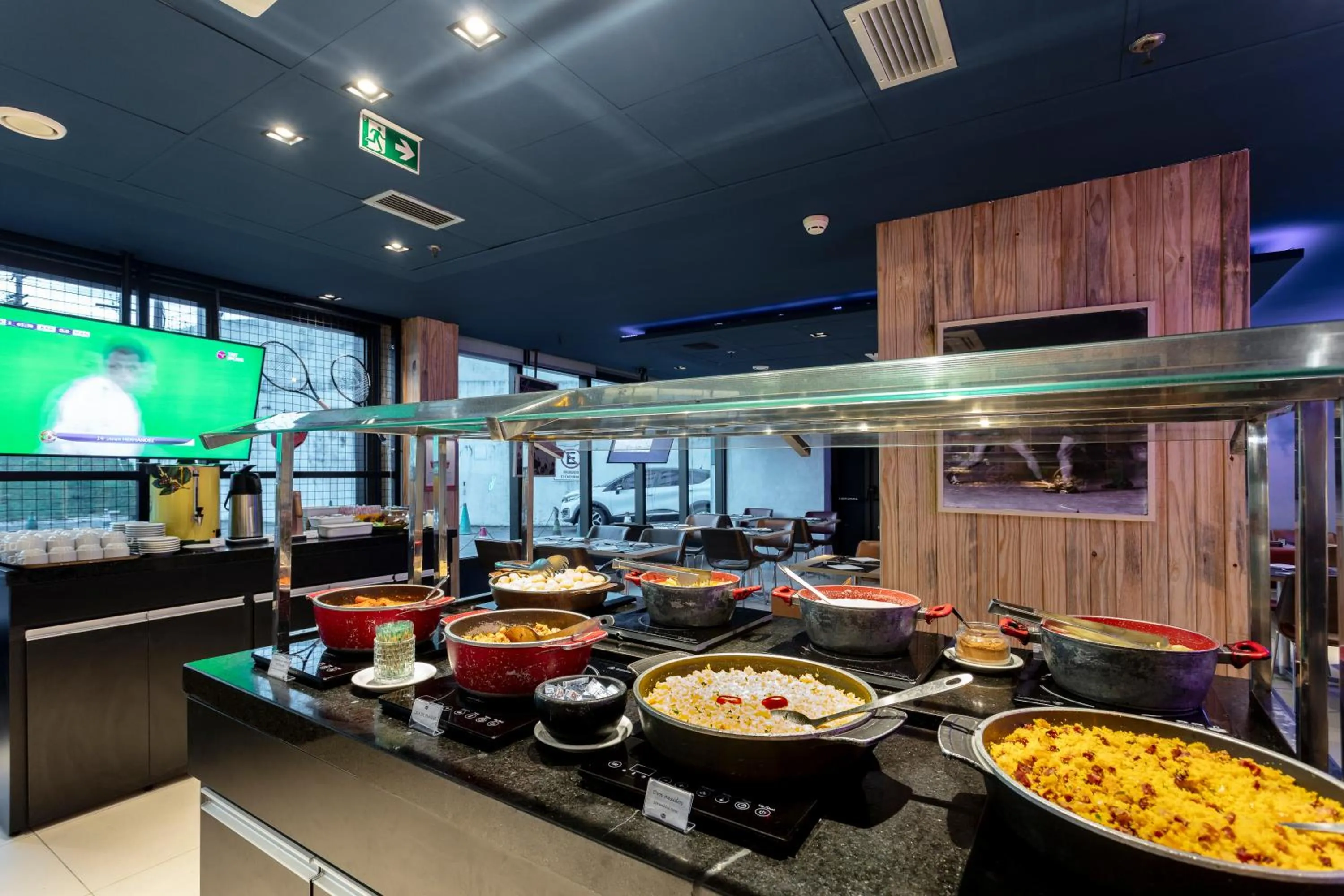 Breakfast in Best Western Salvador Hangar Aeroporto