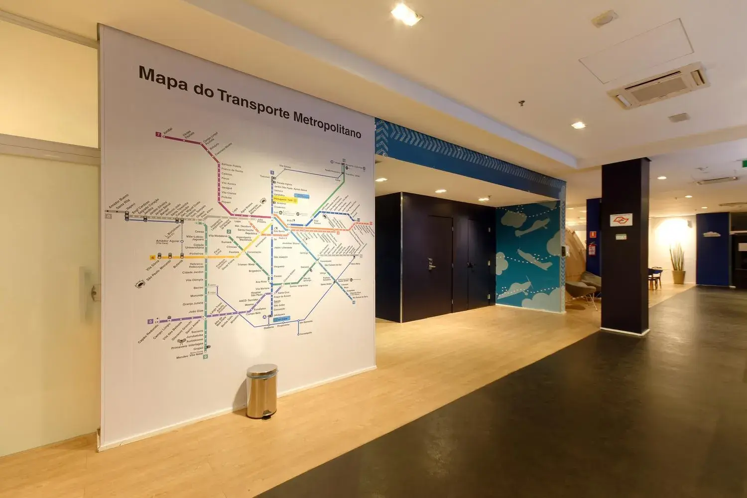 Lobby or reception in Golden Tower Express Anhembi by Fênix Hotéis Lobby or reception in Golden Tower Express Anhembi by Fênix Hotéis