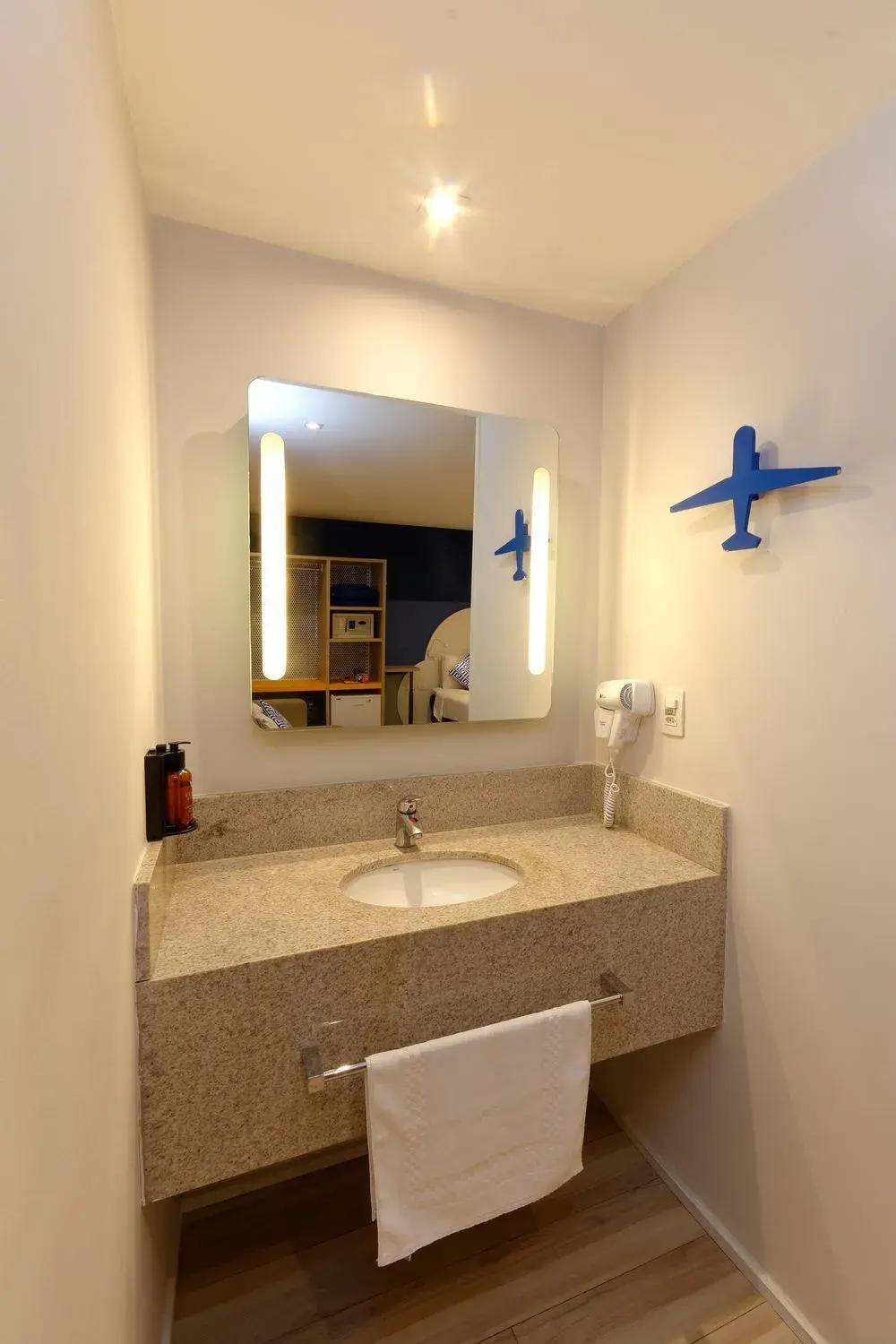 Bathroom in Golden Tower Express Anhembi by Fênix Hotéis Bathroom in Golden Tower Express Anhembi by Fênix Hotéis