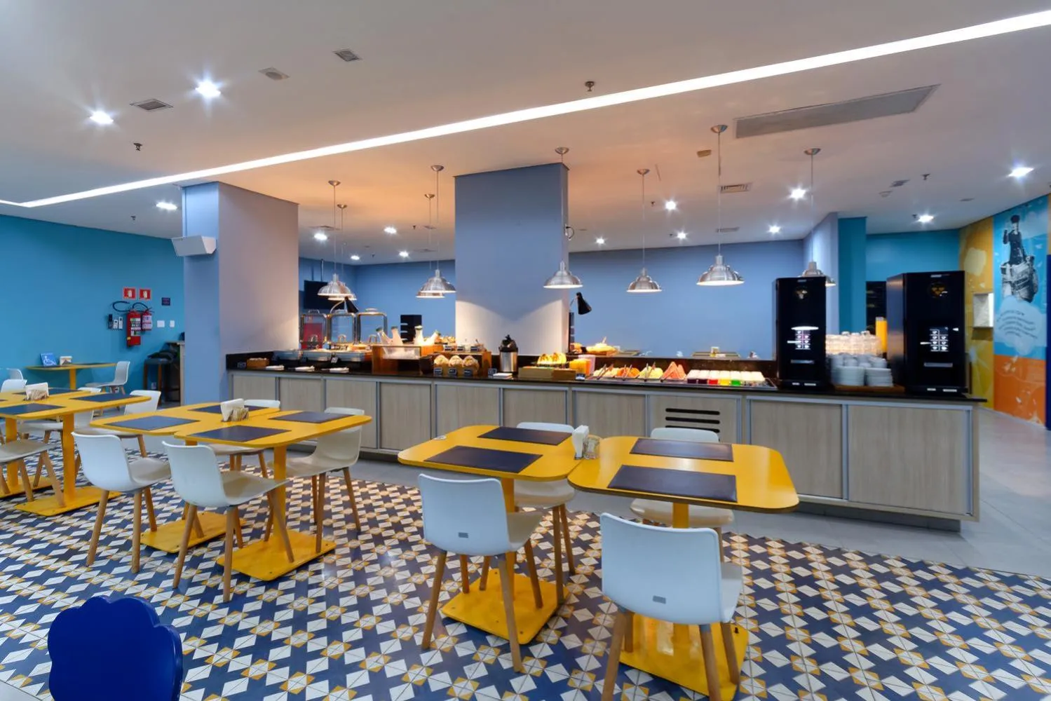 Breakfast in Golden Tower Express Anhembi by Fênix Hotéis