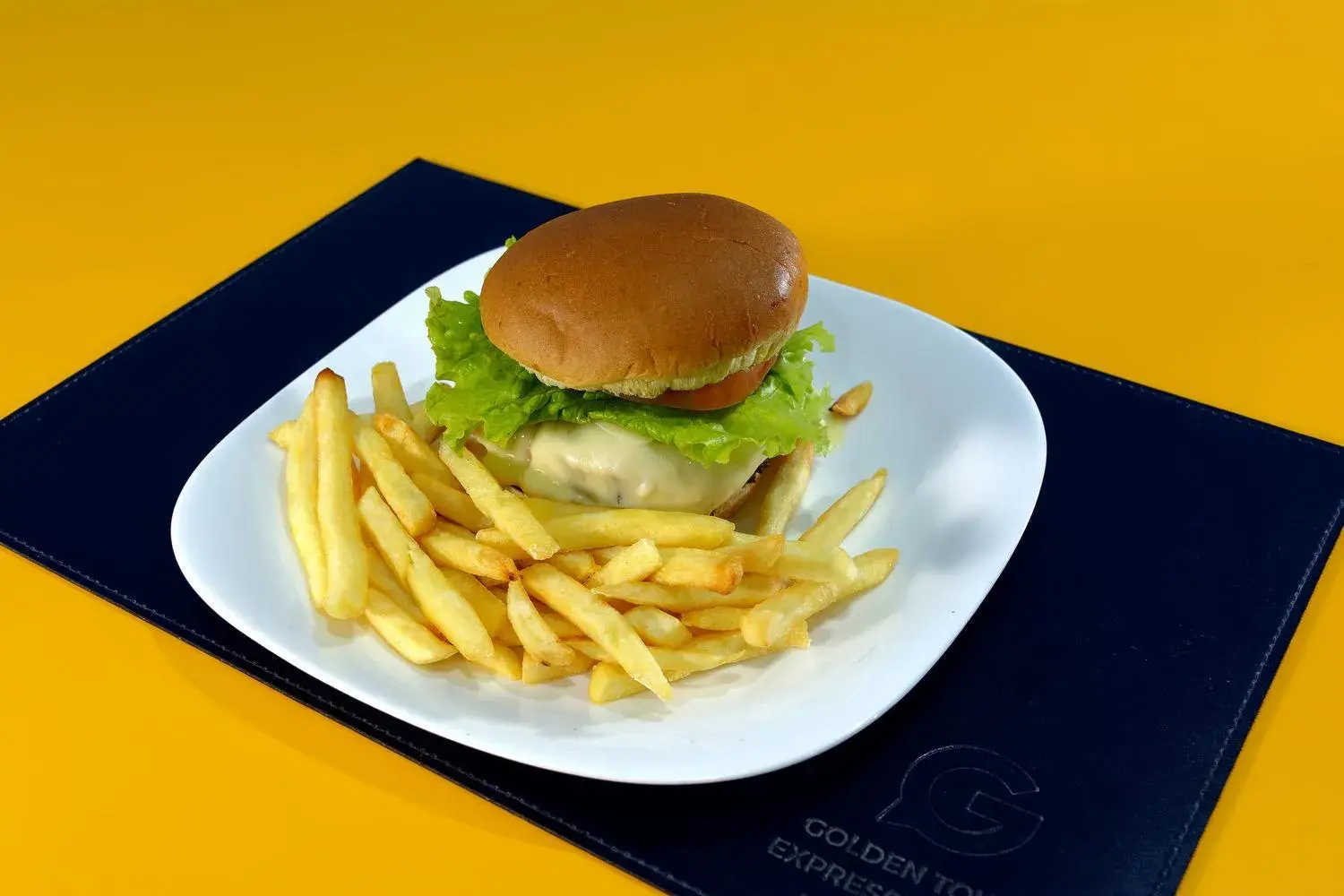 Restaurant/places to eat in Golden Tower Express Anhembi by Fênix Hotéis Restaurant/places to eat in Golden Tower Express Anhembi by Fênix Hotéis